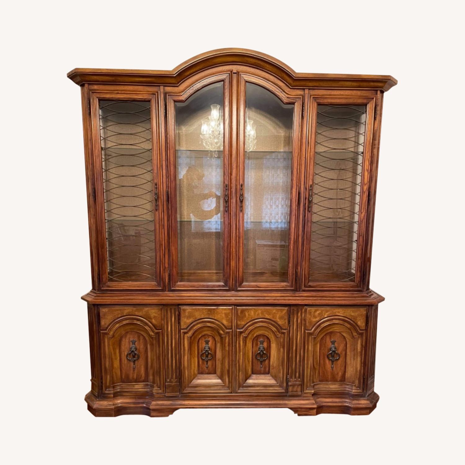 Stanley Vintage 1970s Italian Style China Cabinet - image-0