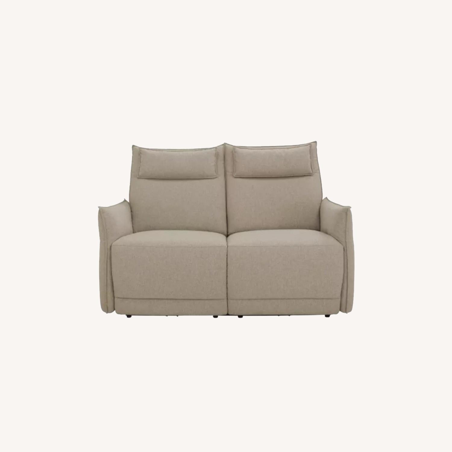 Raymour & Flanigan Loveseat power Recliner AptDeco