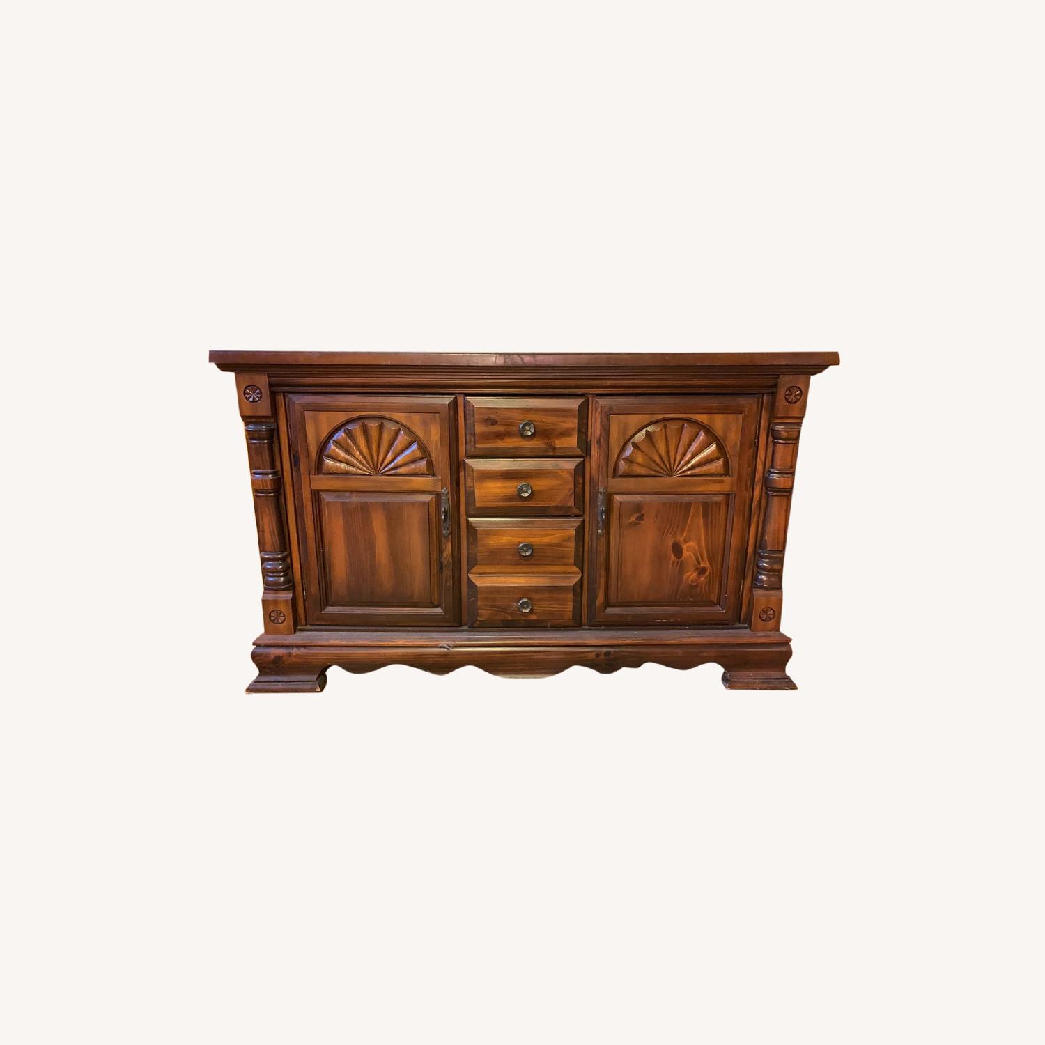 China Light Wood AptDeco