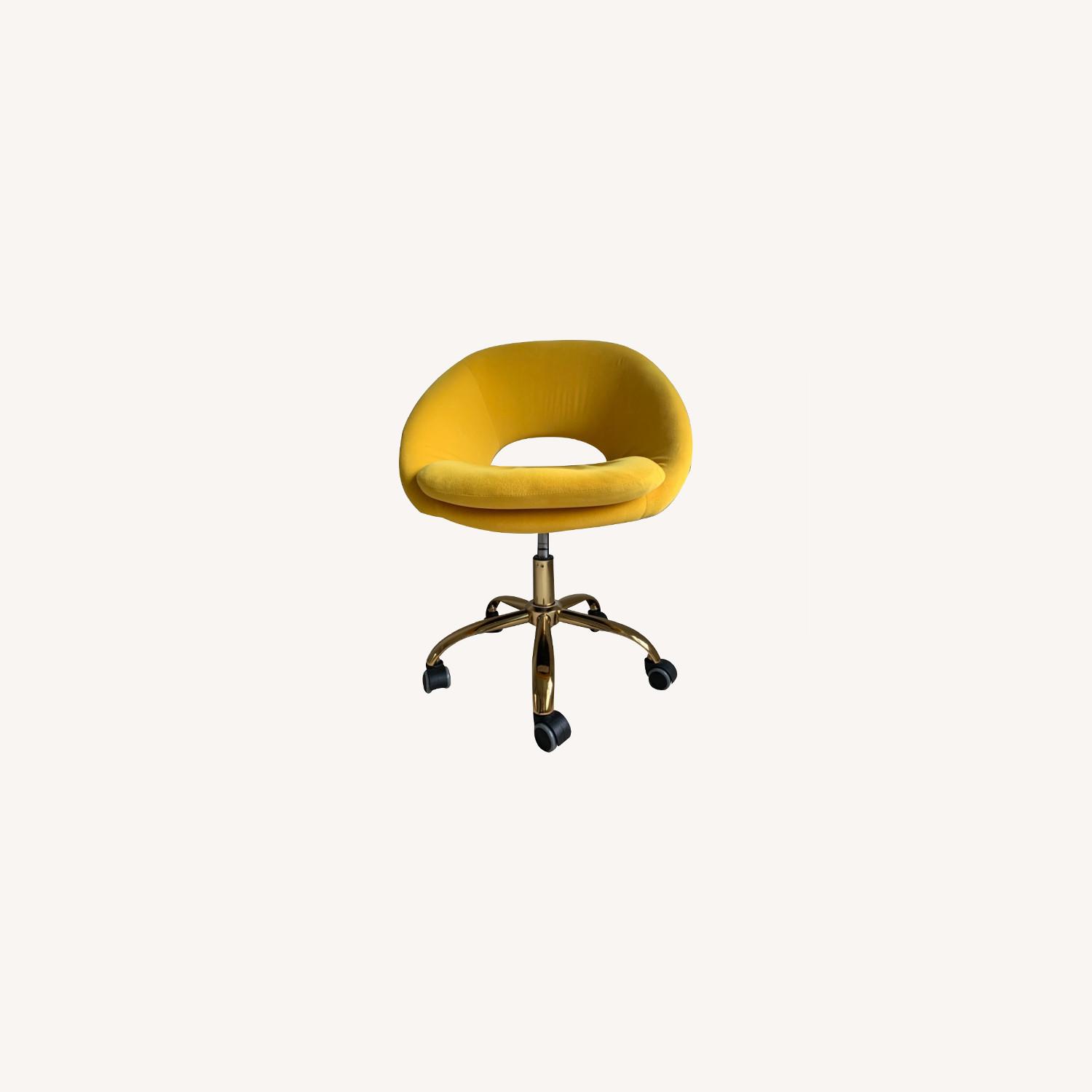 Wayfair Office Chair AptDeco