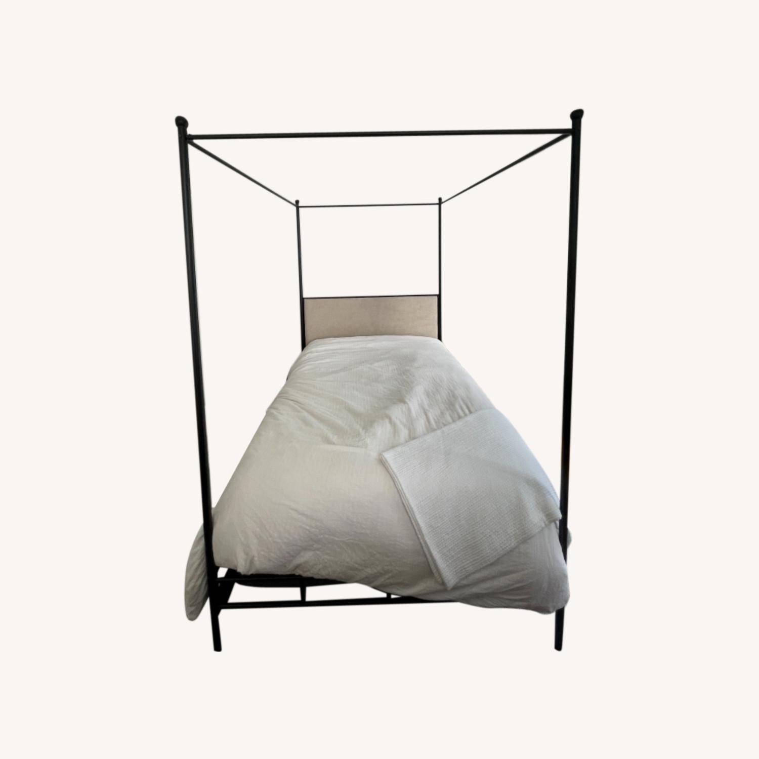 Four Poster Full Bed AptDeco