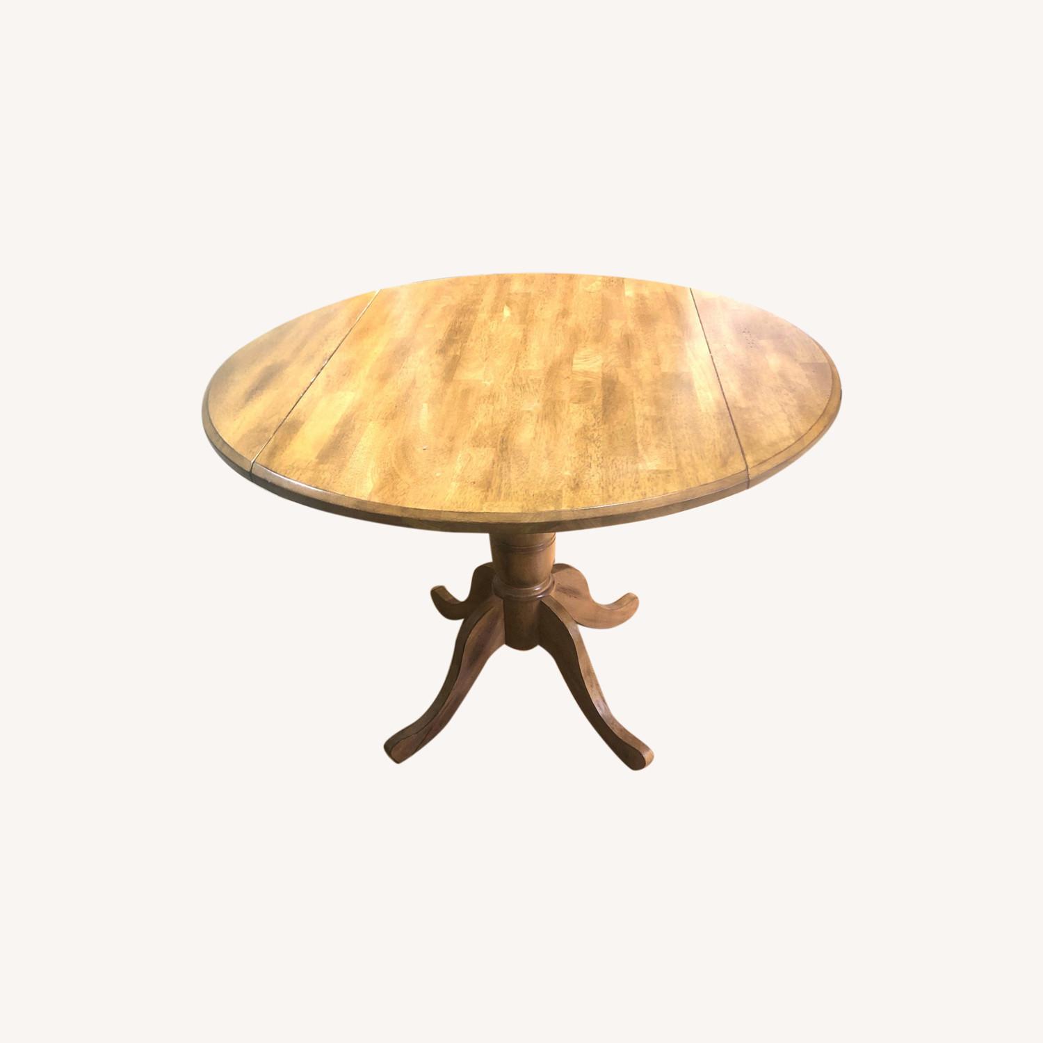 Solid Wood Dining Table 40 in Round - image-0