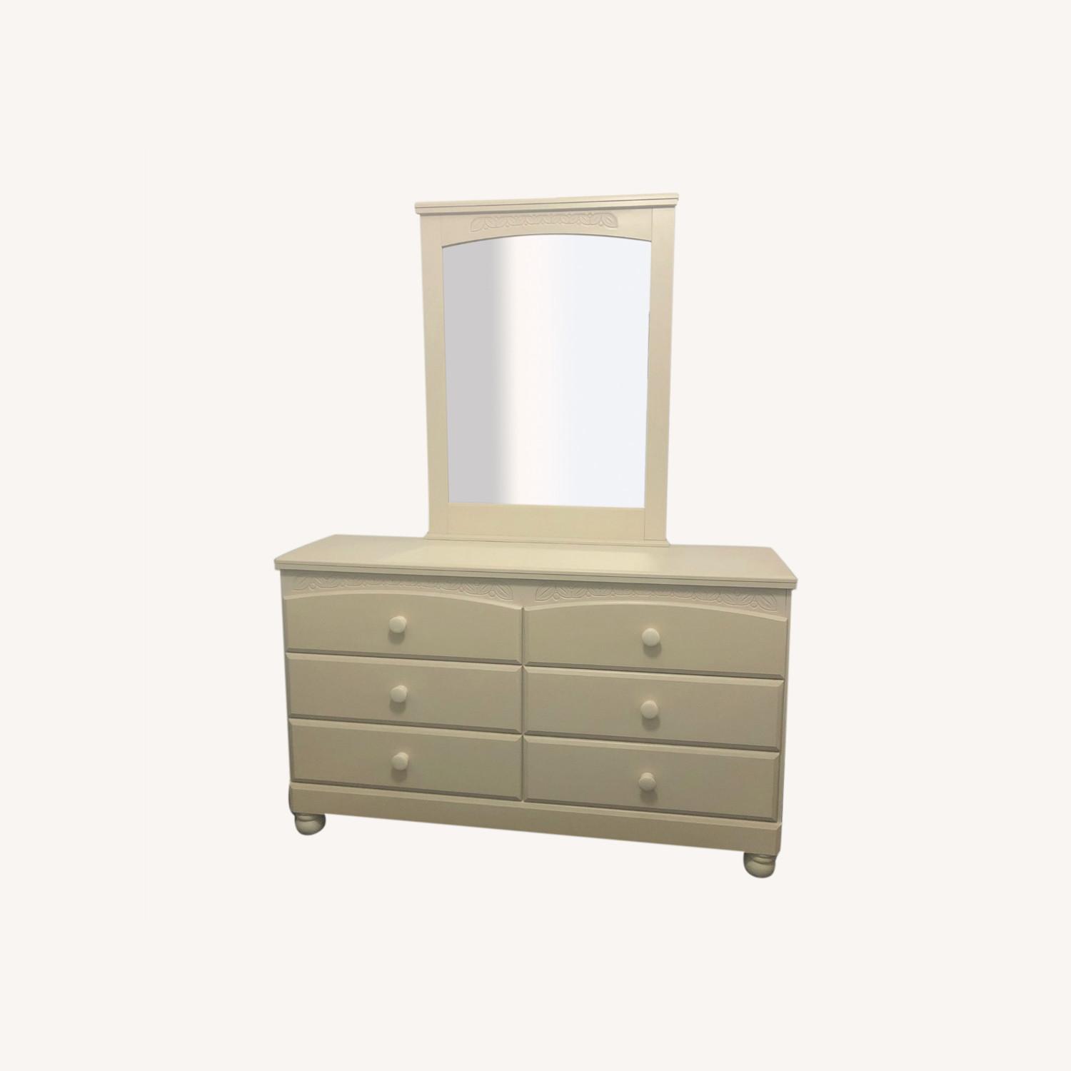 6Drawer White Wood Dresser with Mirror AptDeco