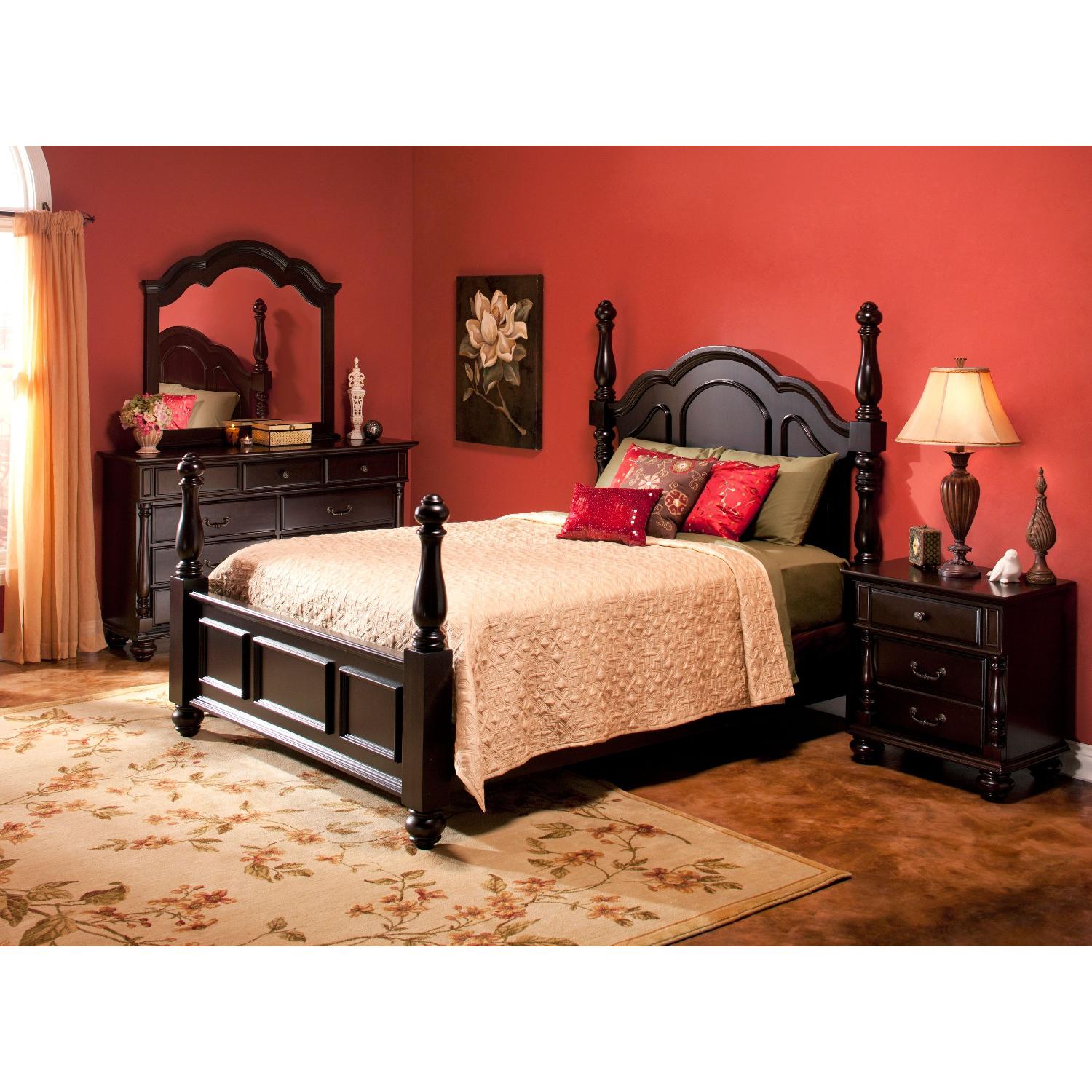 Raymour & Flanigan Serendipity 64", 9 Drawer Dresser - image-3