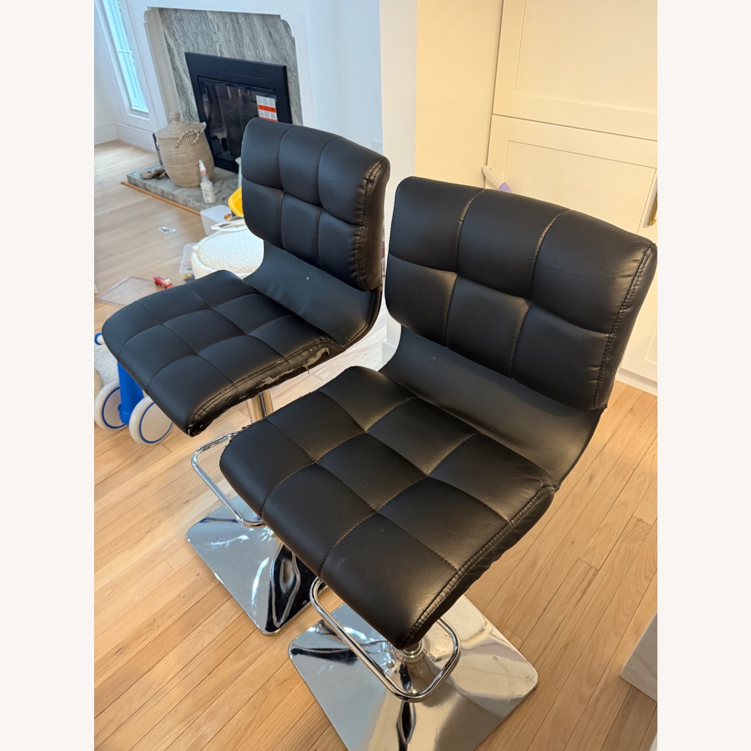 Home Depot Black Leather Swivel Set Of 4 - image-11