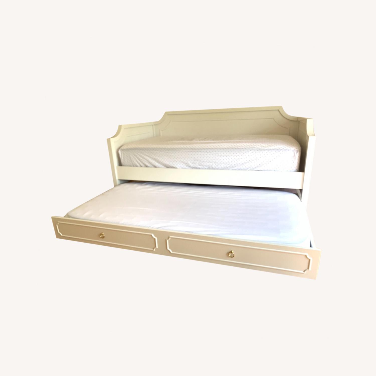 Pottery Barn Daybed & Trundle Set, Twin, White AptDeco