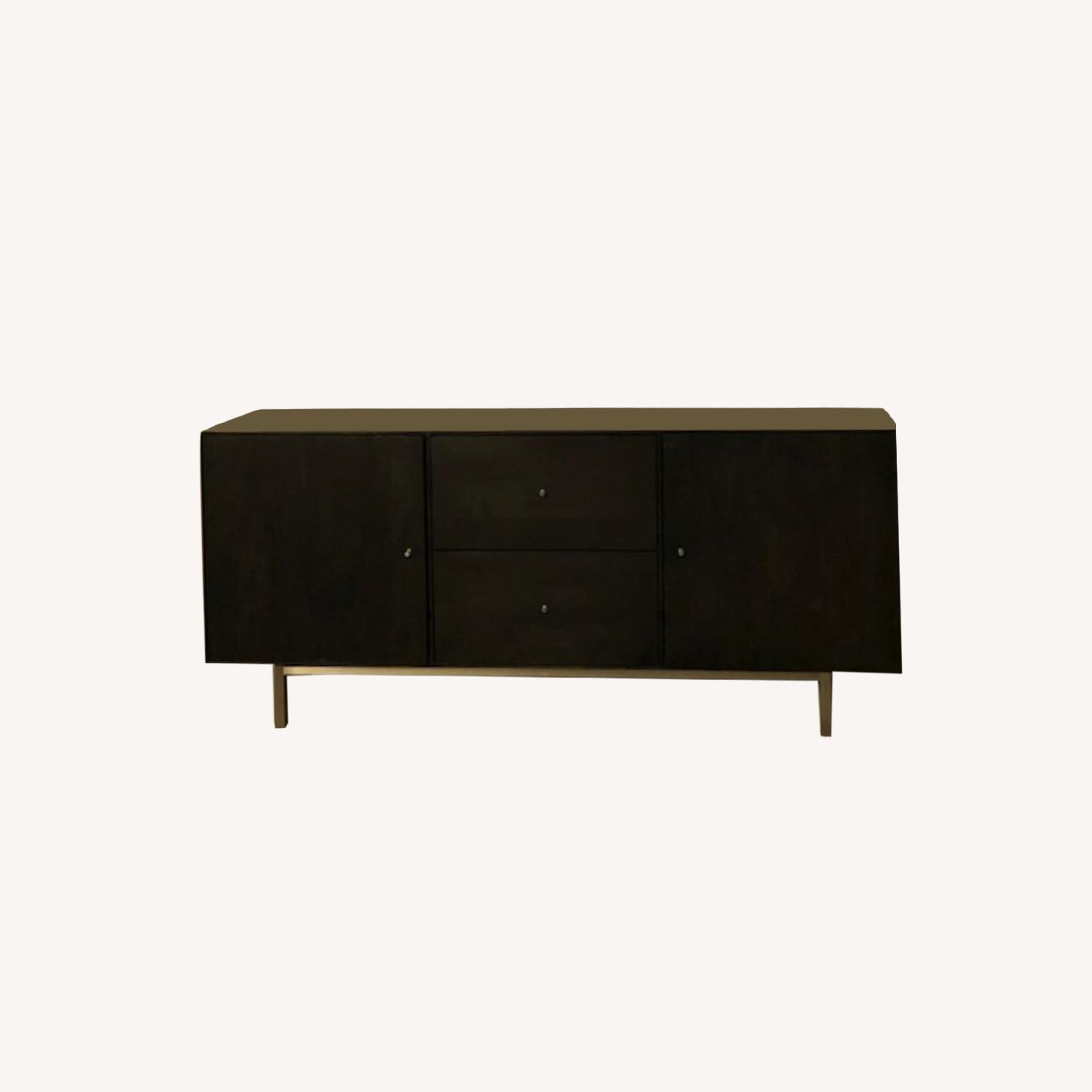 Room and Board Hudson Media AptDeco