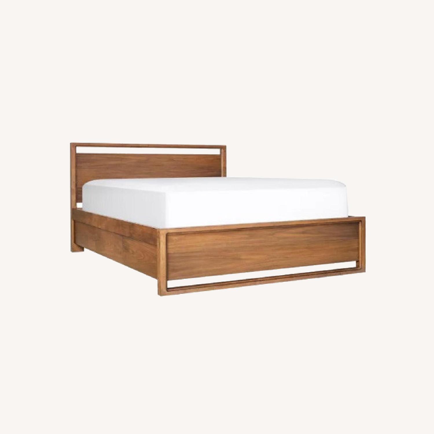 Raymour and Flanigan Aversa Queen 2sd Storage Bed - image-0
