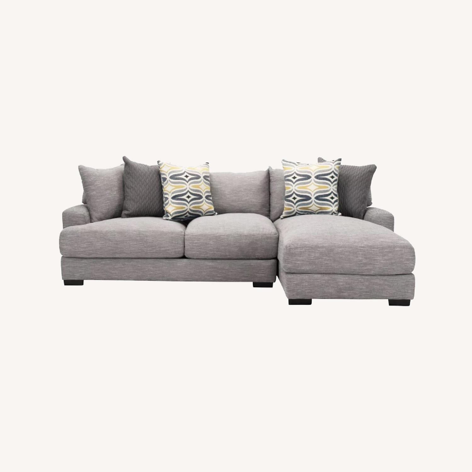 Raymour & Flanigan Comfy 2 pc Sectional - AptDeco