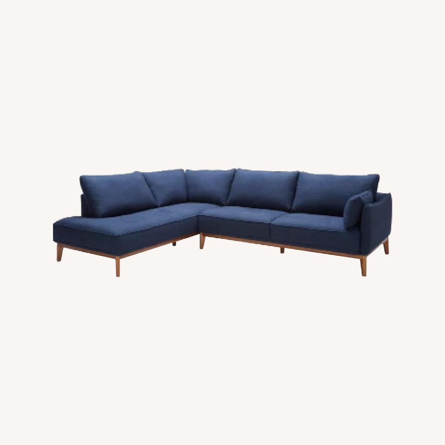 Macy's Jollene Sectional with Chaise AptDeco