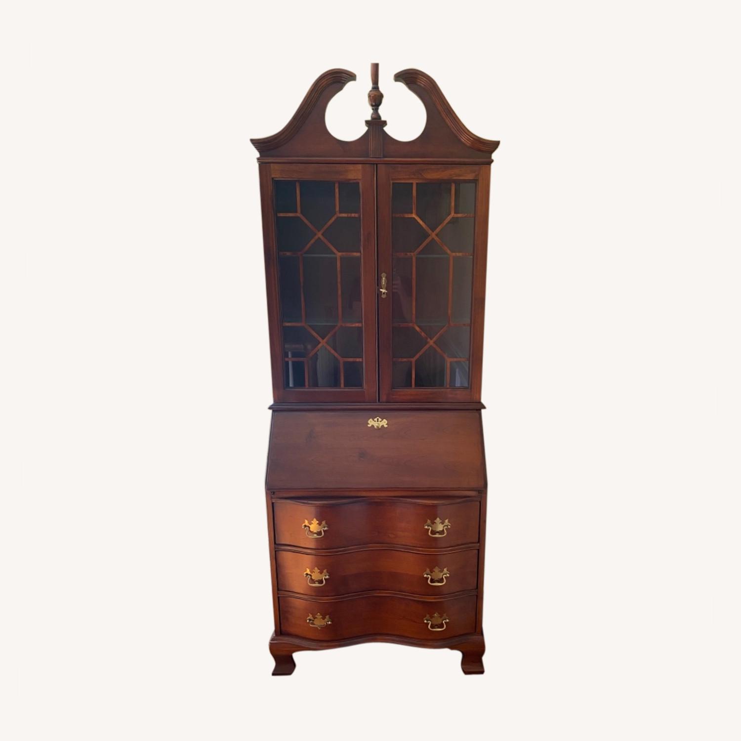 Jasper Co Secretary AptDeco