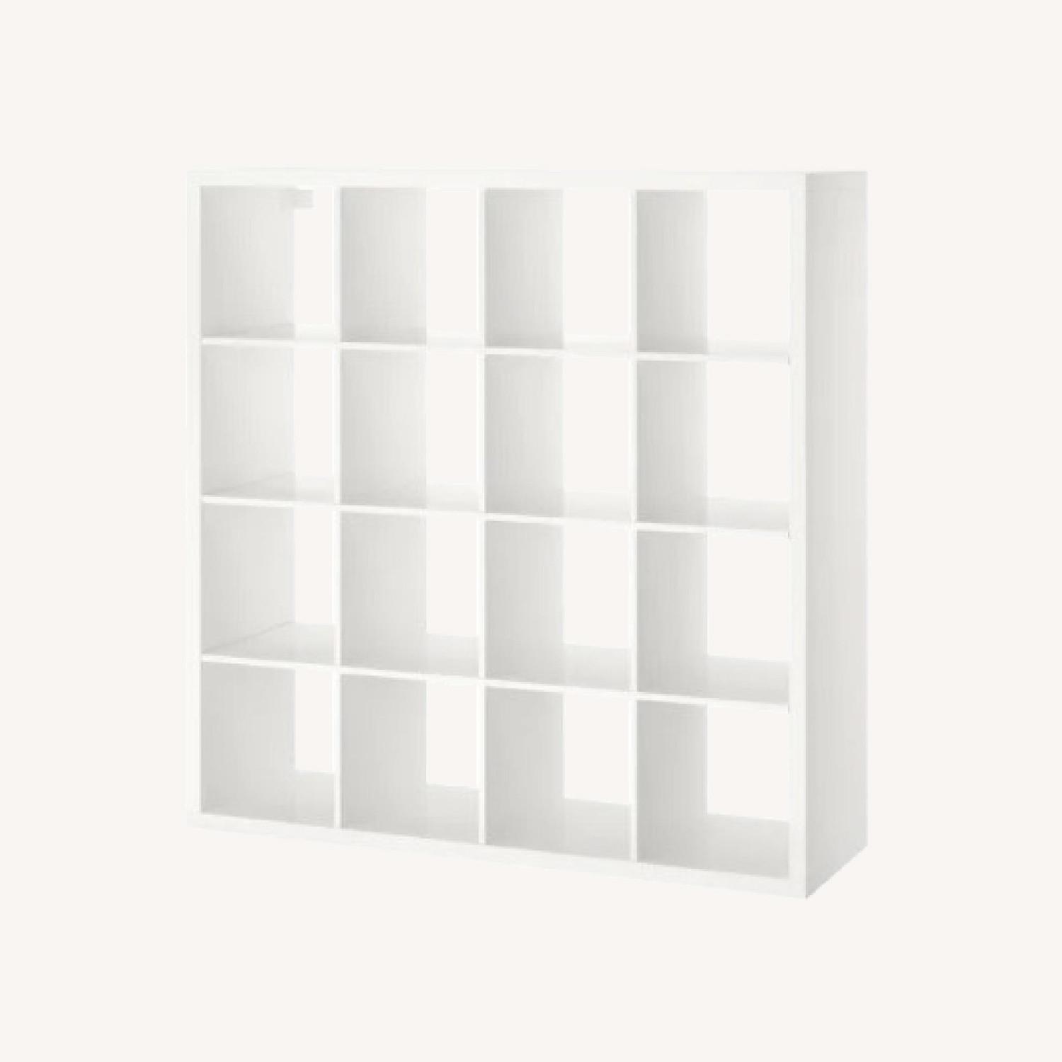 IKEA Kallax High Gloss AptDeco