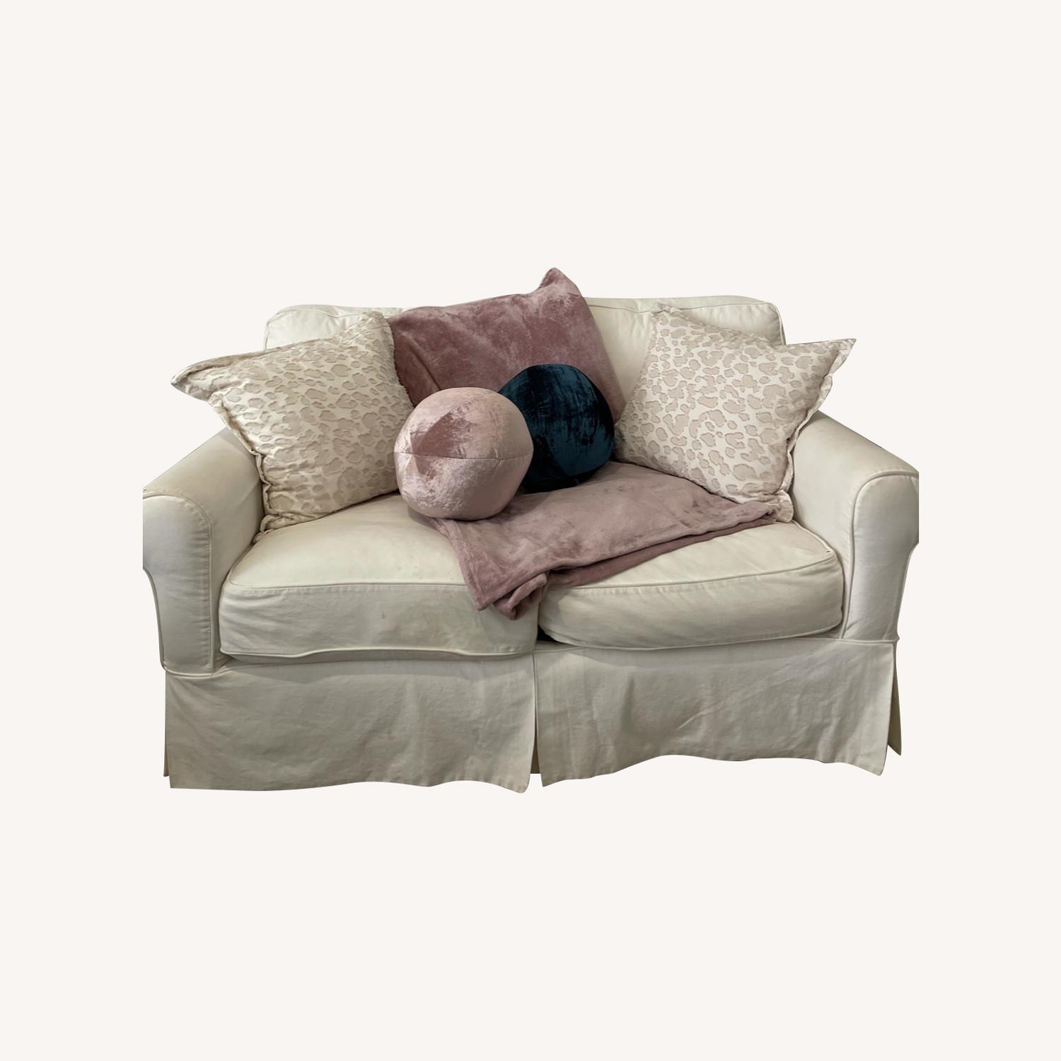 Macy's Loveseat AptDeco