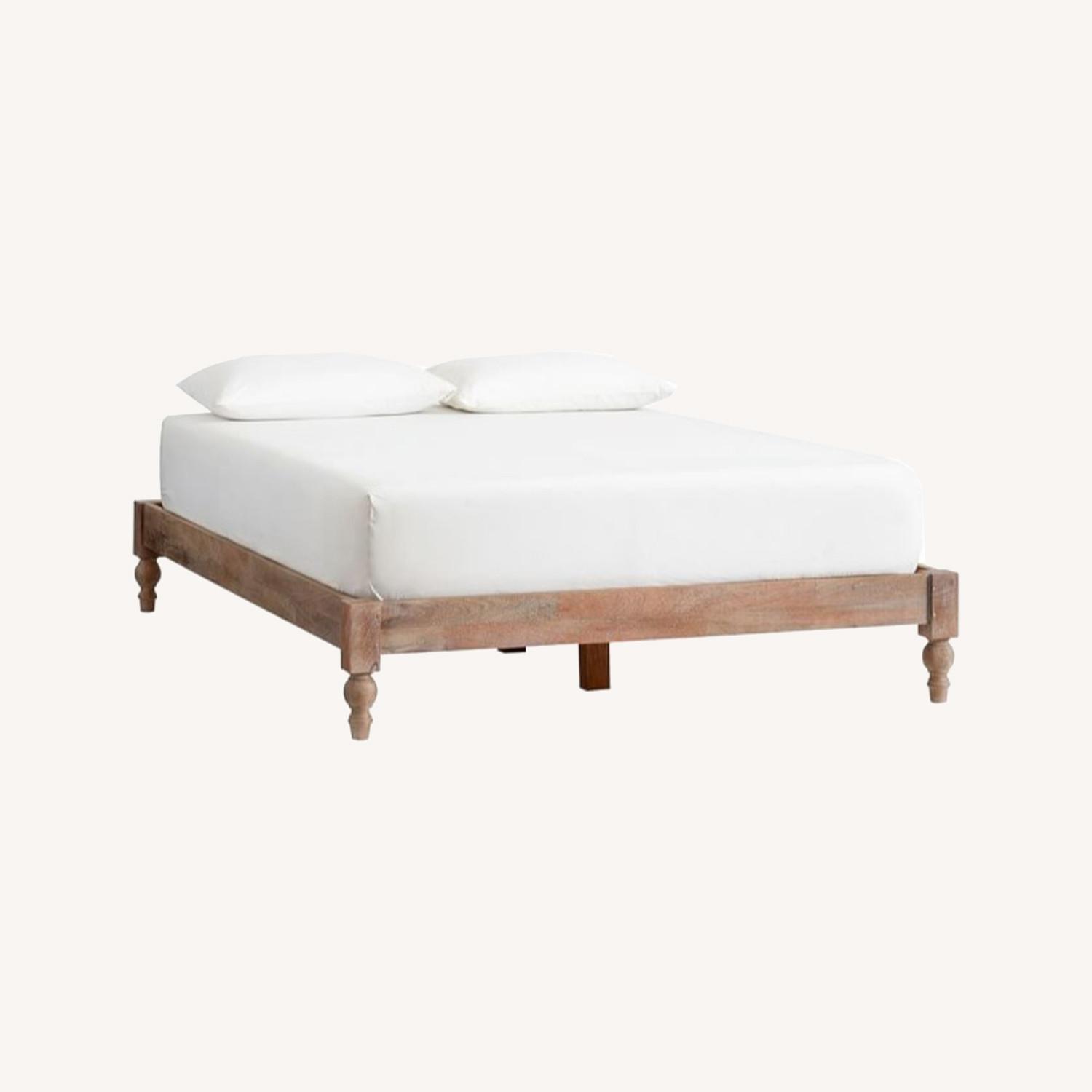 Pottery Barn Astoria Turned Leg Platform Bed, King AptDeco