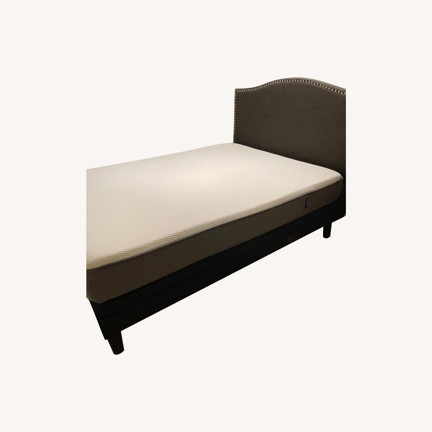 Queen Adjustable Platform Bed - image-0
