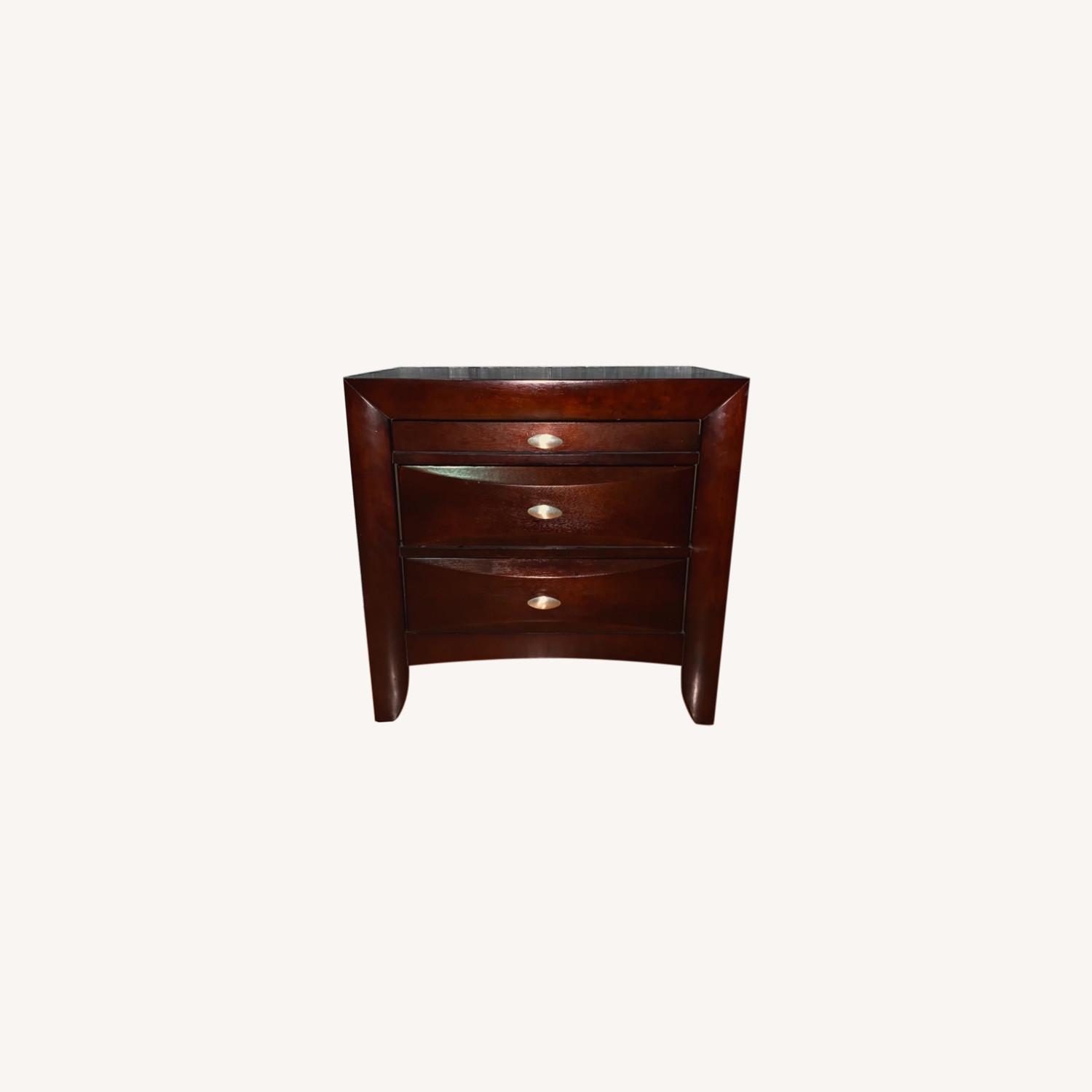 Vintage Mahogany Nightstand AptDeco