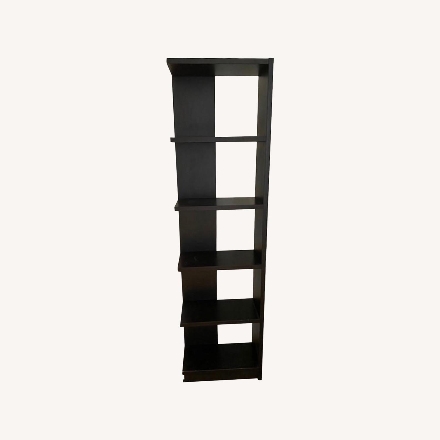 crate-and-barrel-tower-aptdeco