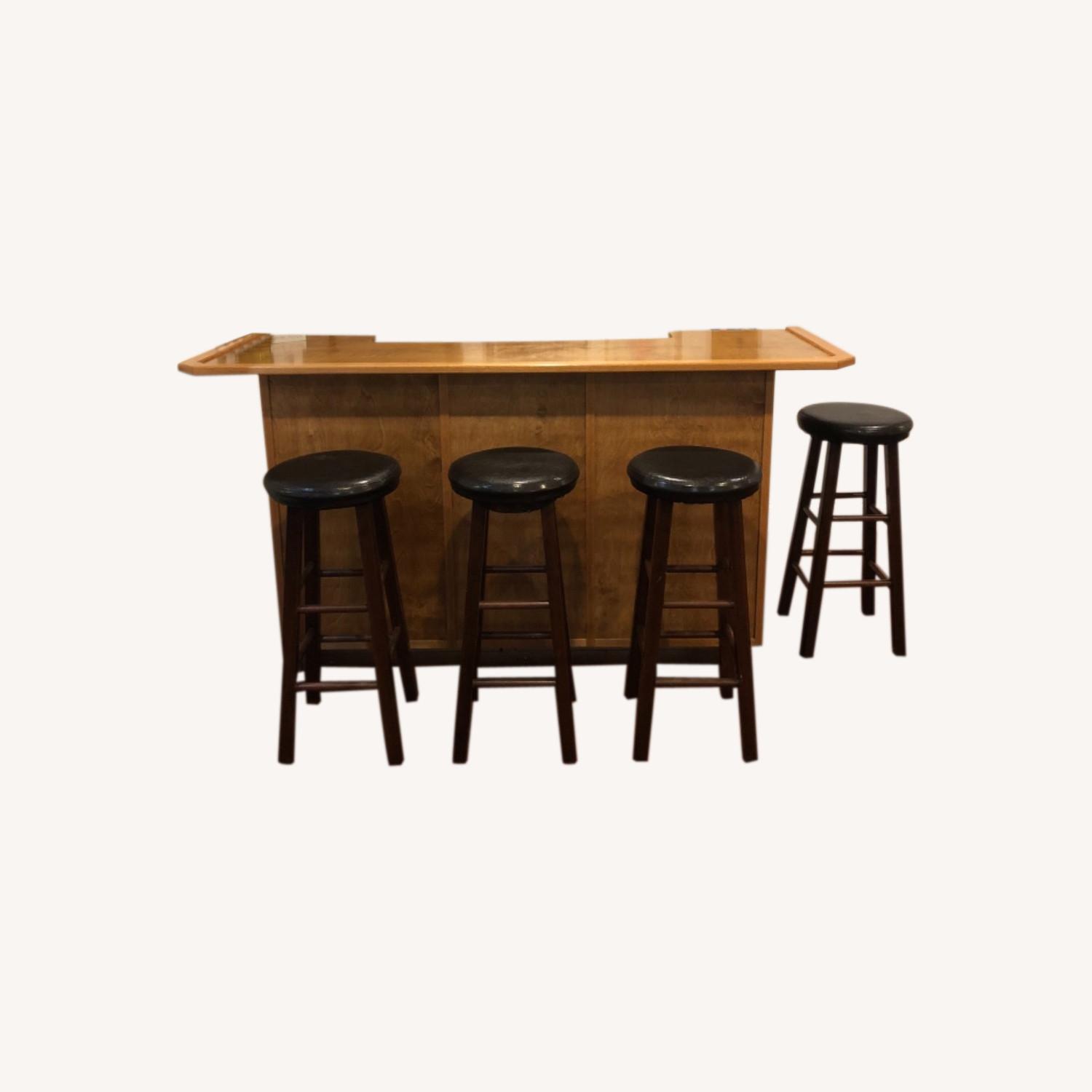 Taylor Made Custom Tiki Bar with 4 Stools - image-0