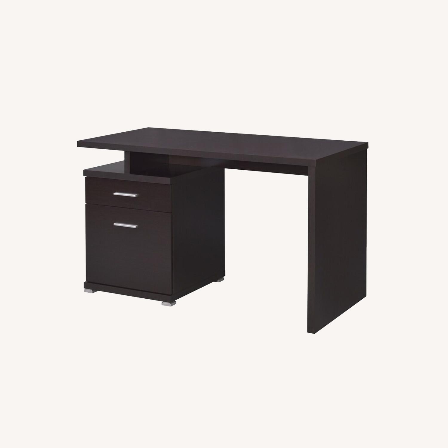Sturdy Office Desk with 2 Drawers AptDeco