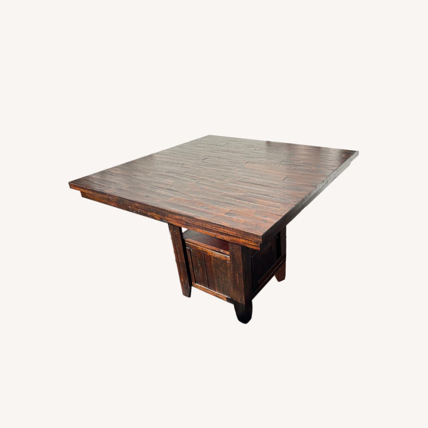 Jordan's Furniture Kitchen Table - image-7