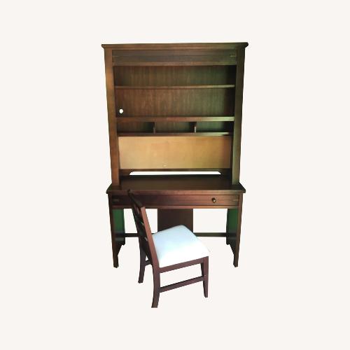 Used Stanley Desk for sale on AptDeco