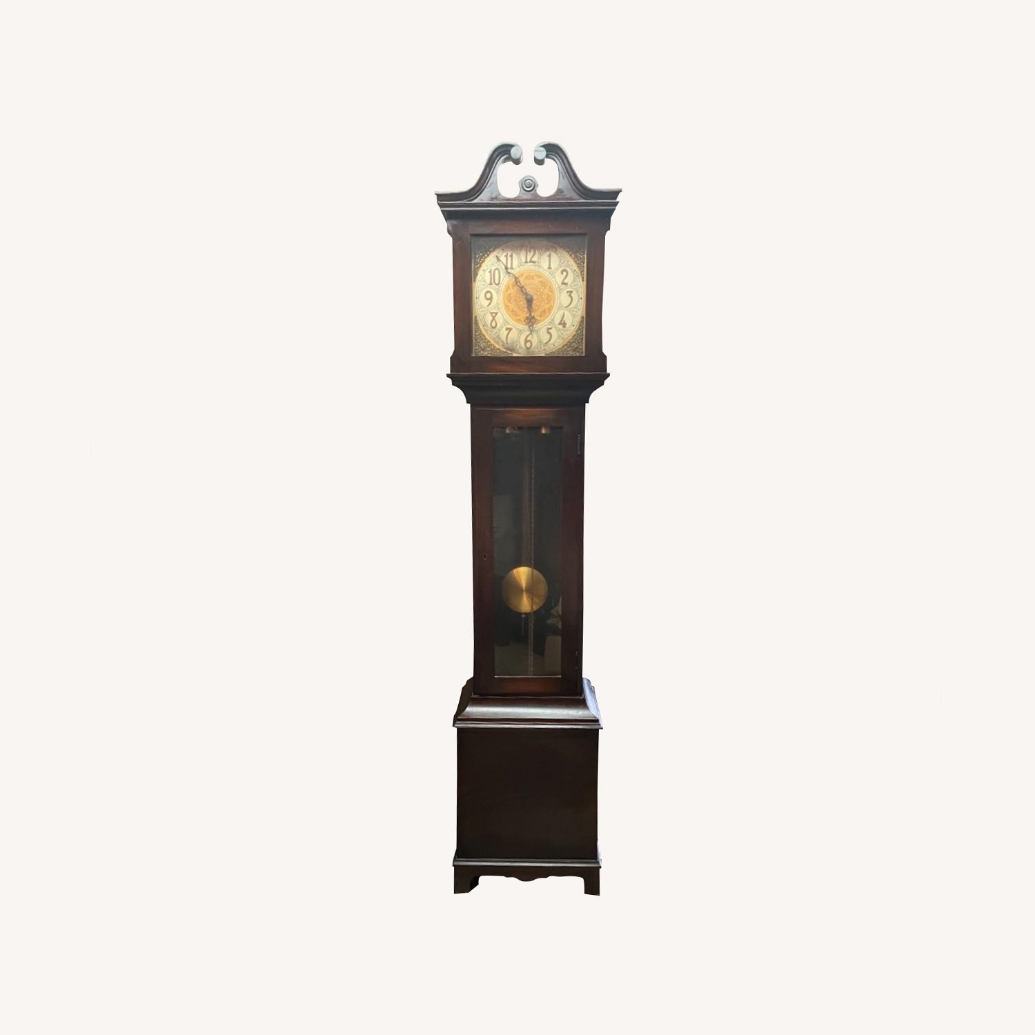 Vintage Colonial Mfg.Co Grandfather Clock - image-0