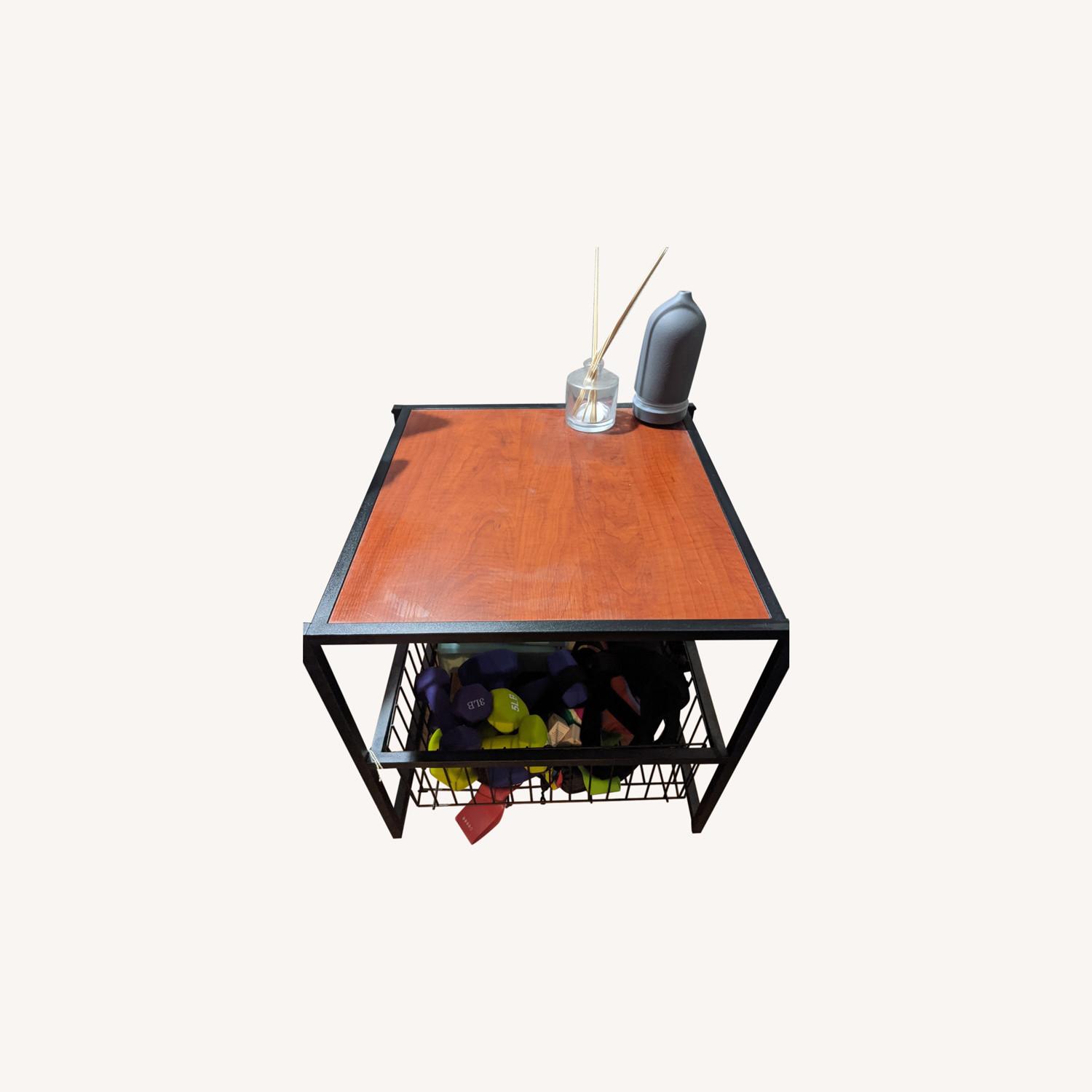 ZINUS Mahogany Wood Side Table w/ Storage AptDeco