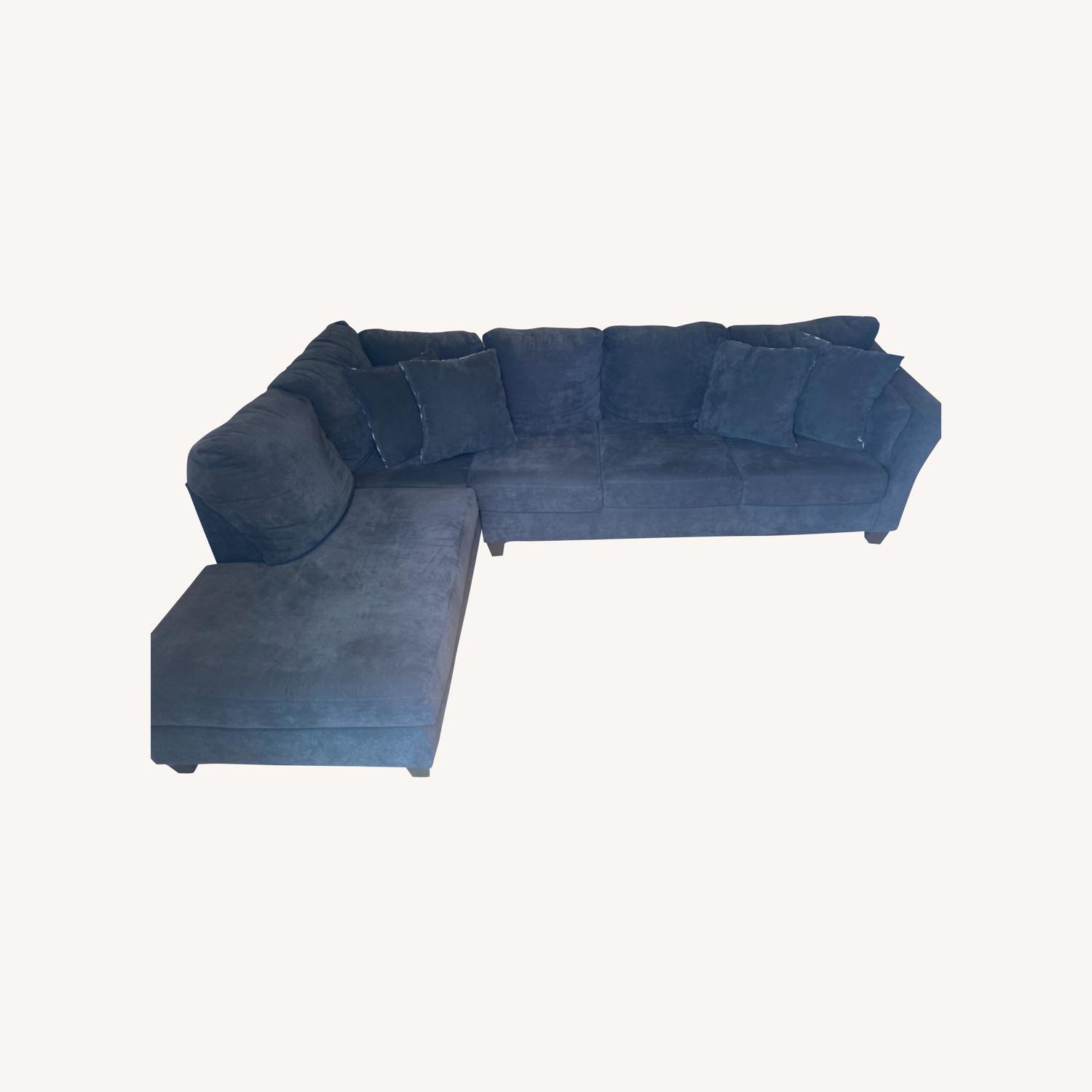 Bob's Discount Furniture Sleeper Sofa - image-0