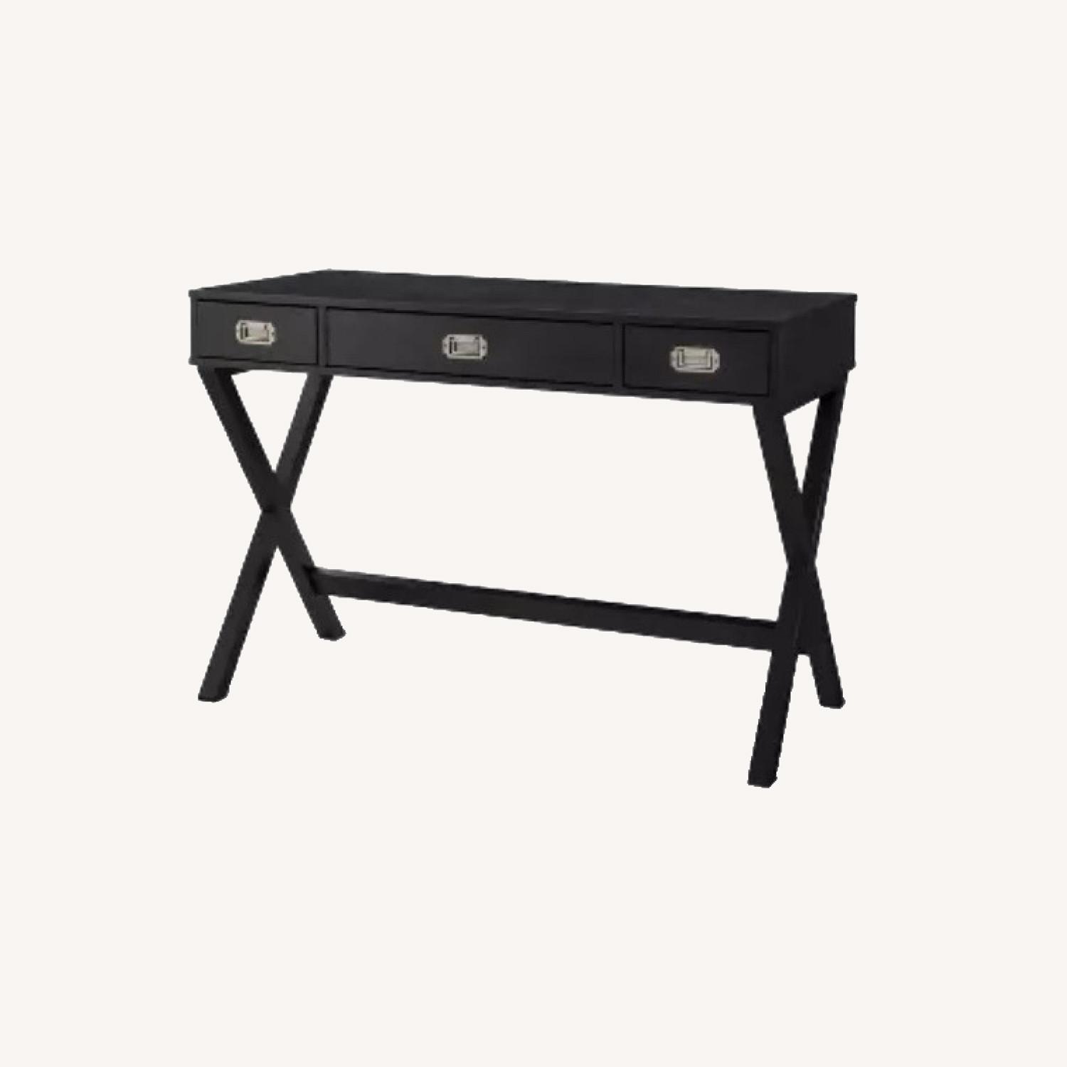 Target Desk - image-0
