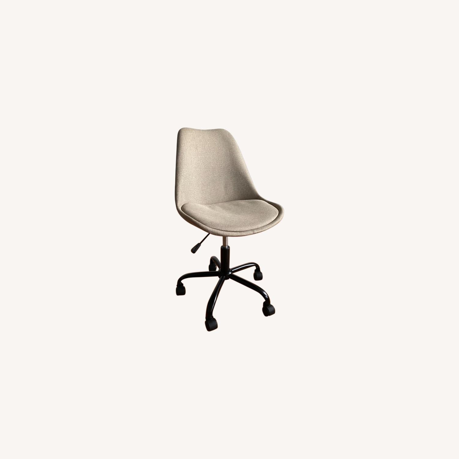 Wayfair Desk Chair AptDeco