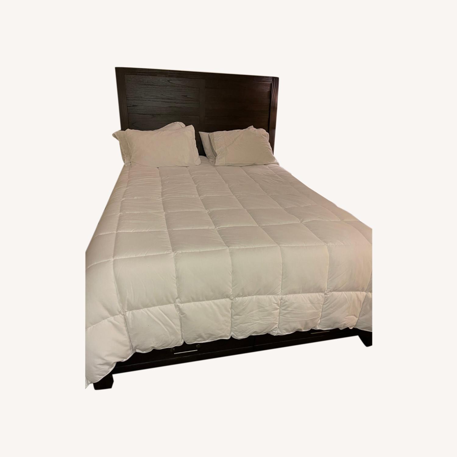 Ashley Furniture Queen Bed with Storage Drawers AptDeco