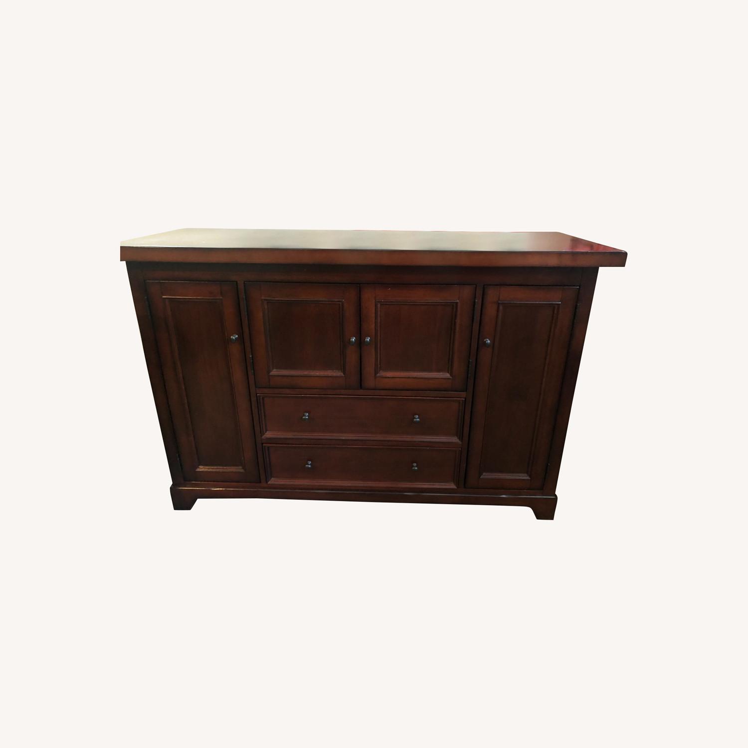 Raymour & Flanigan Extendable Bar AptDeco