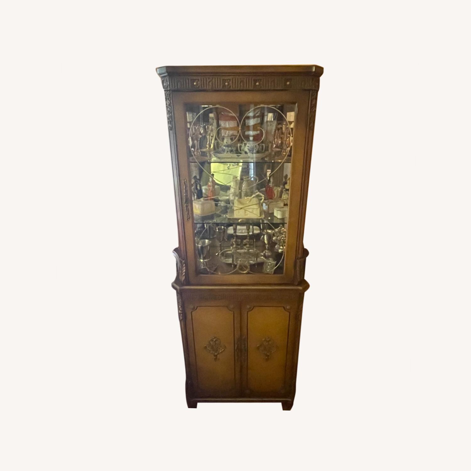 French Provincial Curio AptDeco