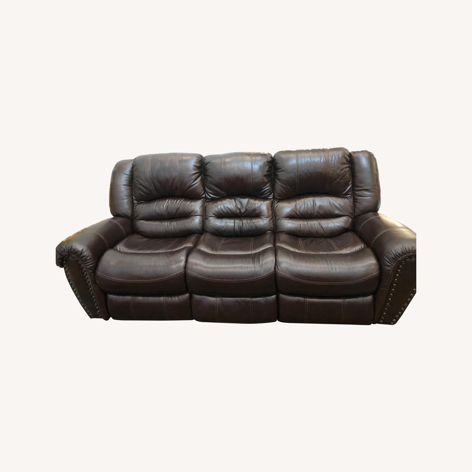 Raymour & Flanigan Pair of Leather Sofas AptDeco
