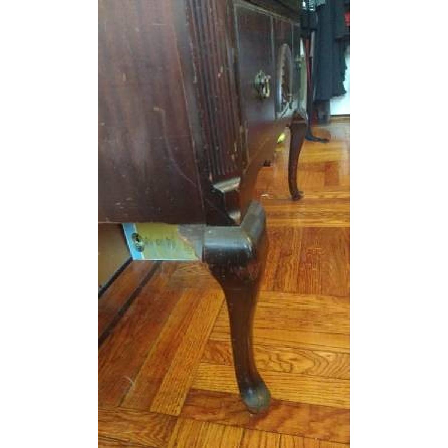 1940s Queen Anne Style Mahogany 9-Drawer High Boy Dresser - image-4