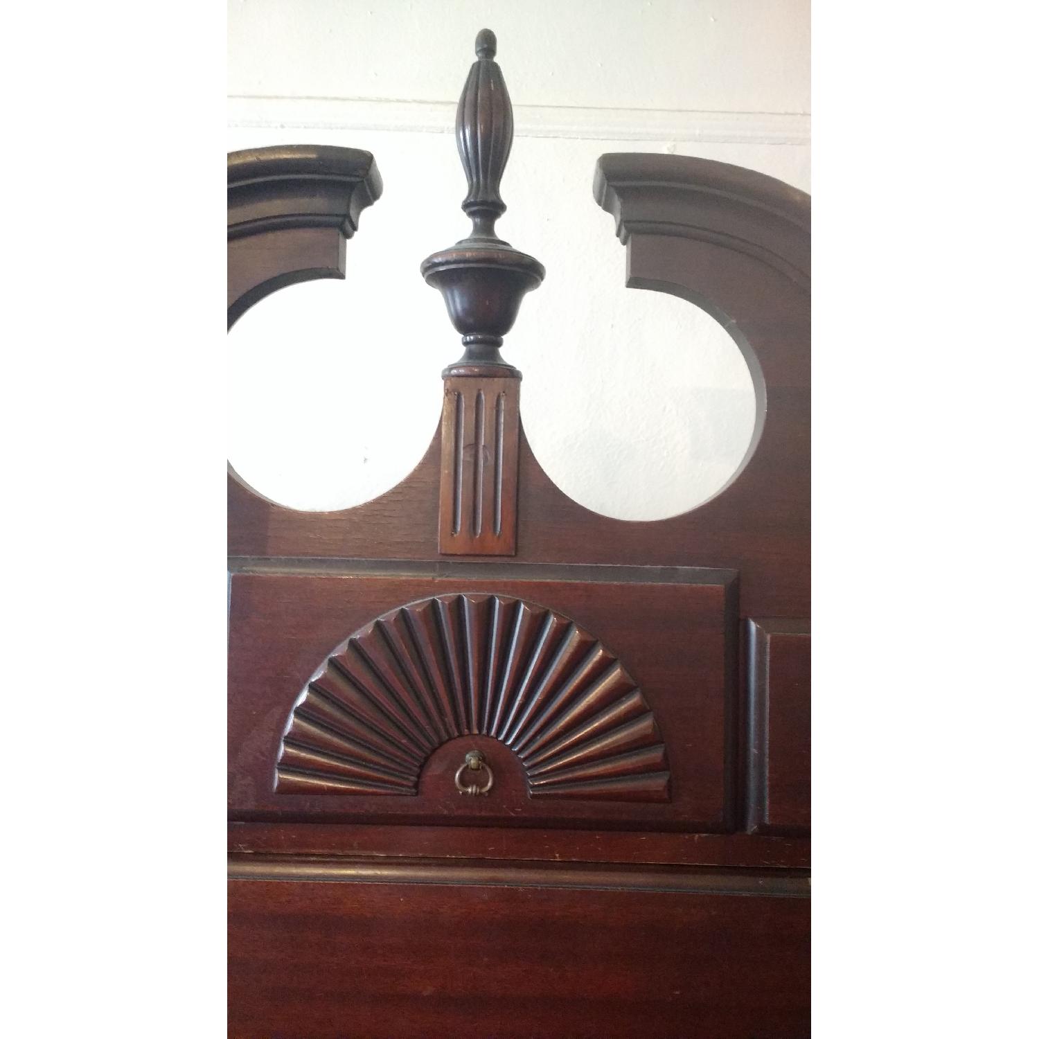 1940s Queen Anne Style Mahogany 9-Drawer High Boy Dresser - image-5