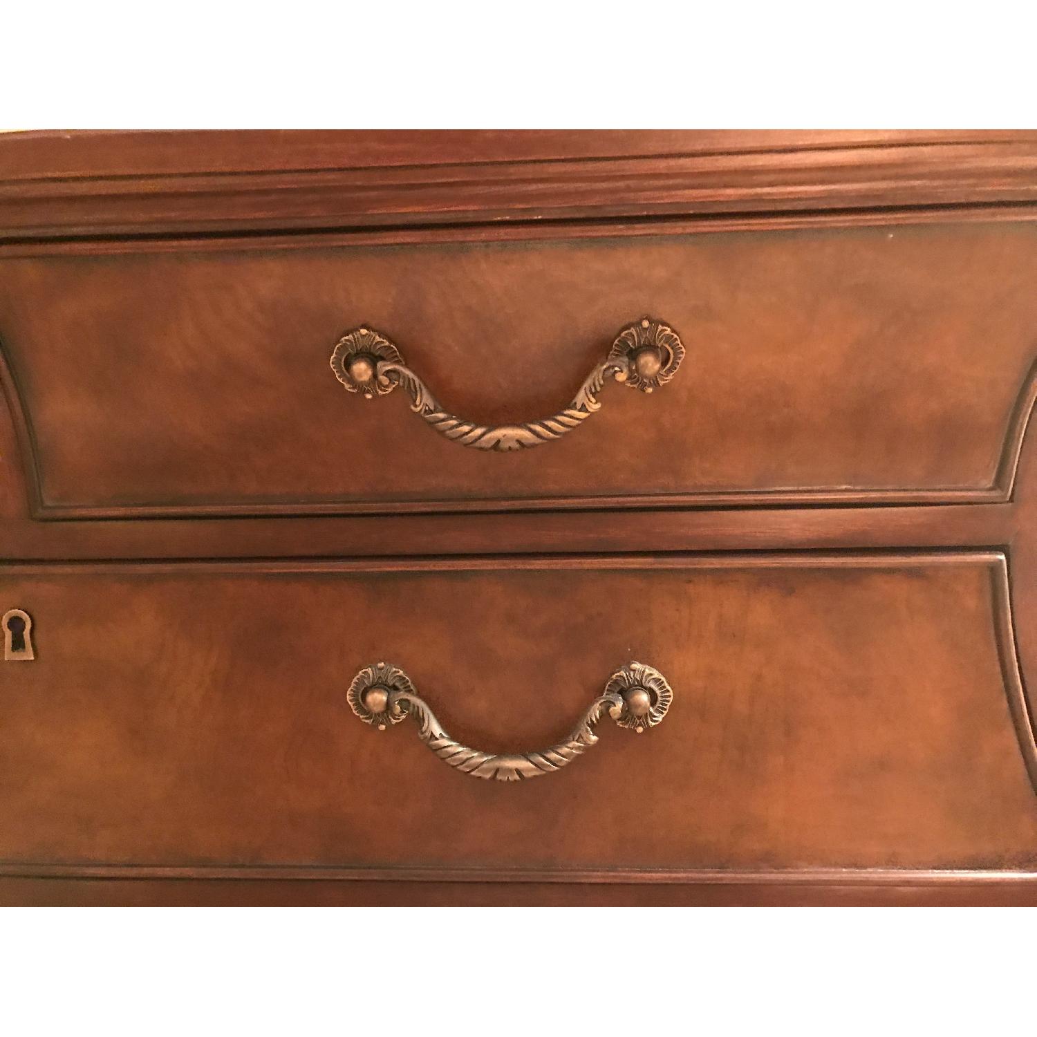 Ethan Allen Bombe Chest - image-3