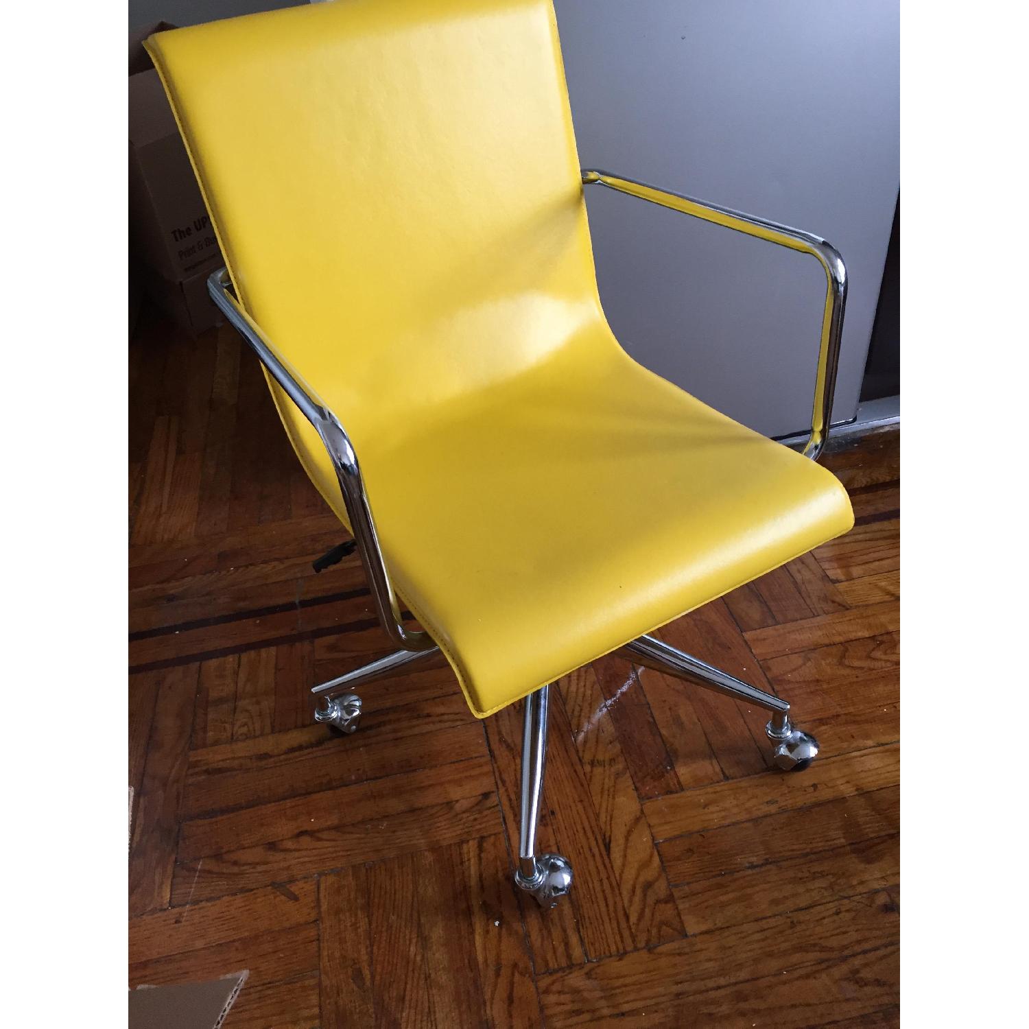 CB2 Swivel Desk Chair AptDeco