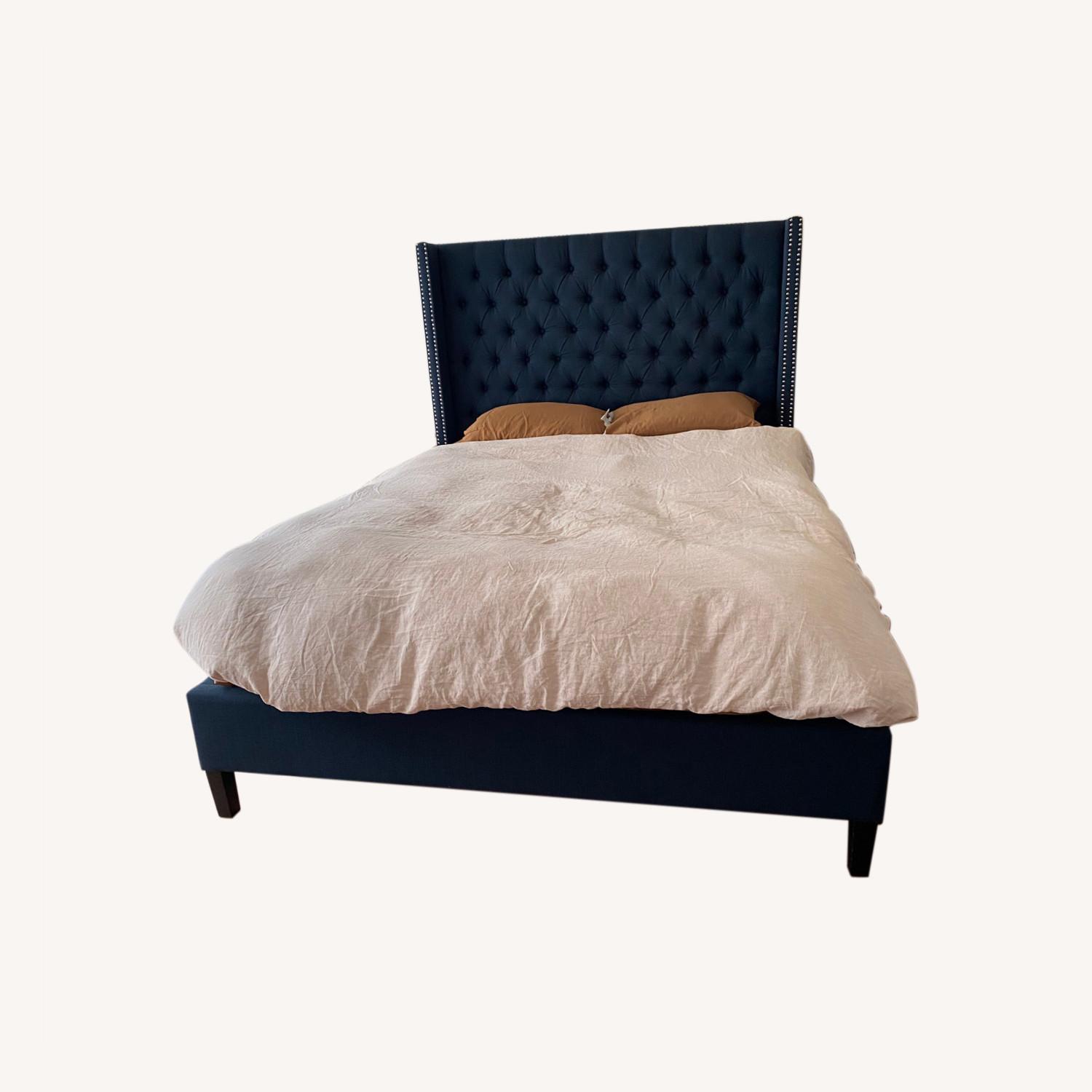 Article Royal Blue tufted Queen Bed - image-0