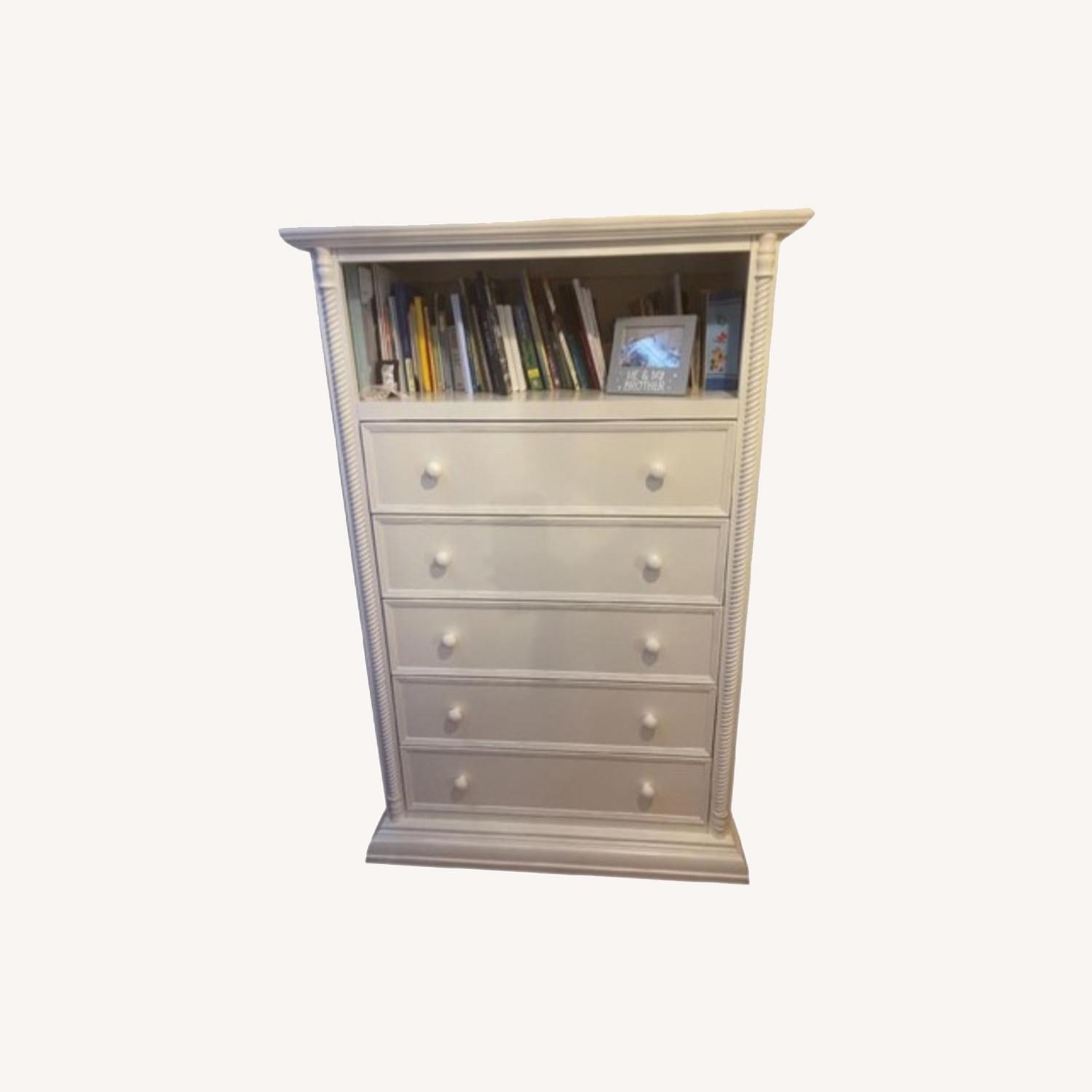 Bellini Nursery Dresser in Off White AptDeco