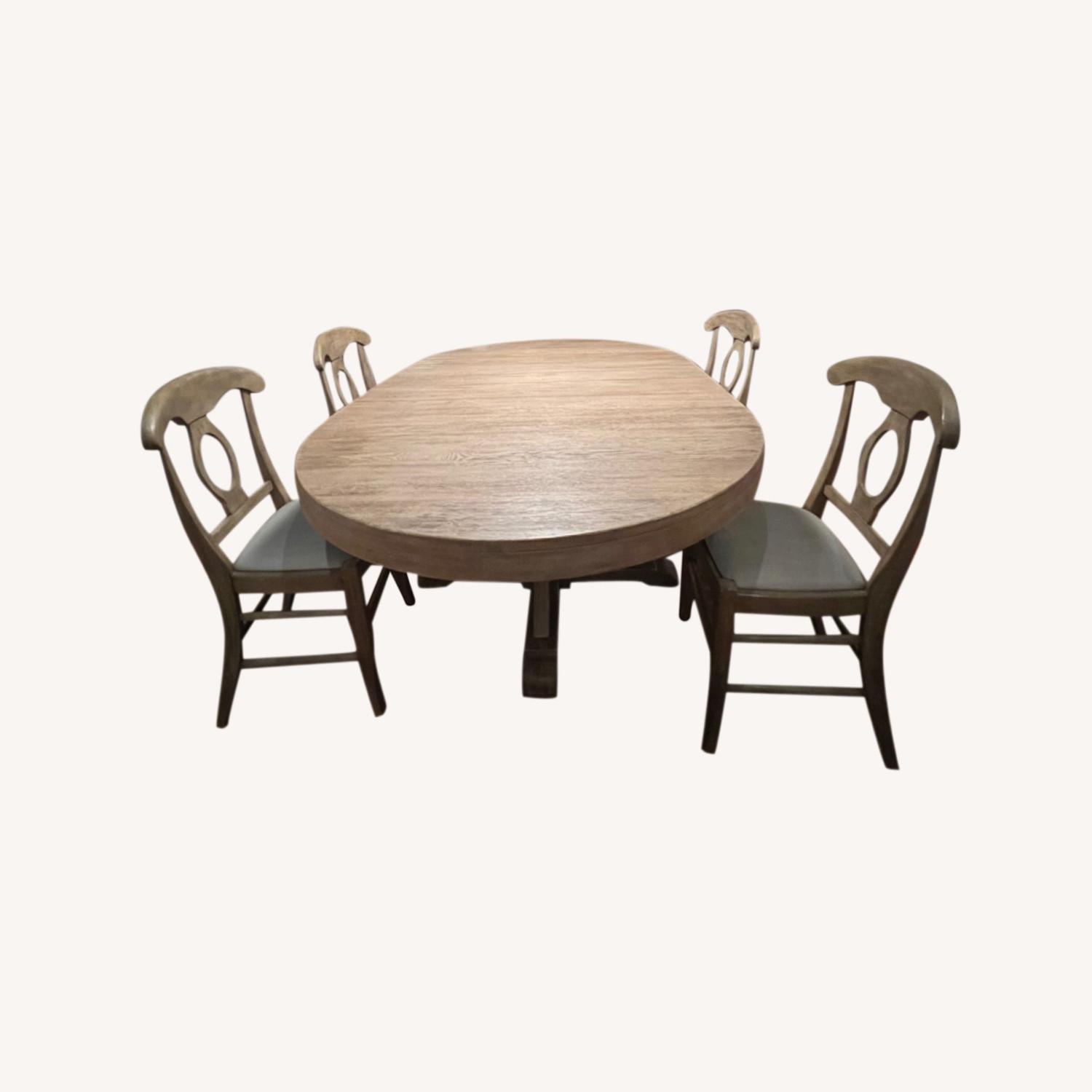 Pottery Barn Benchwright Round Pedestal Dinning Table - AptDeco