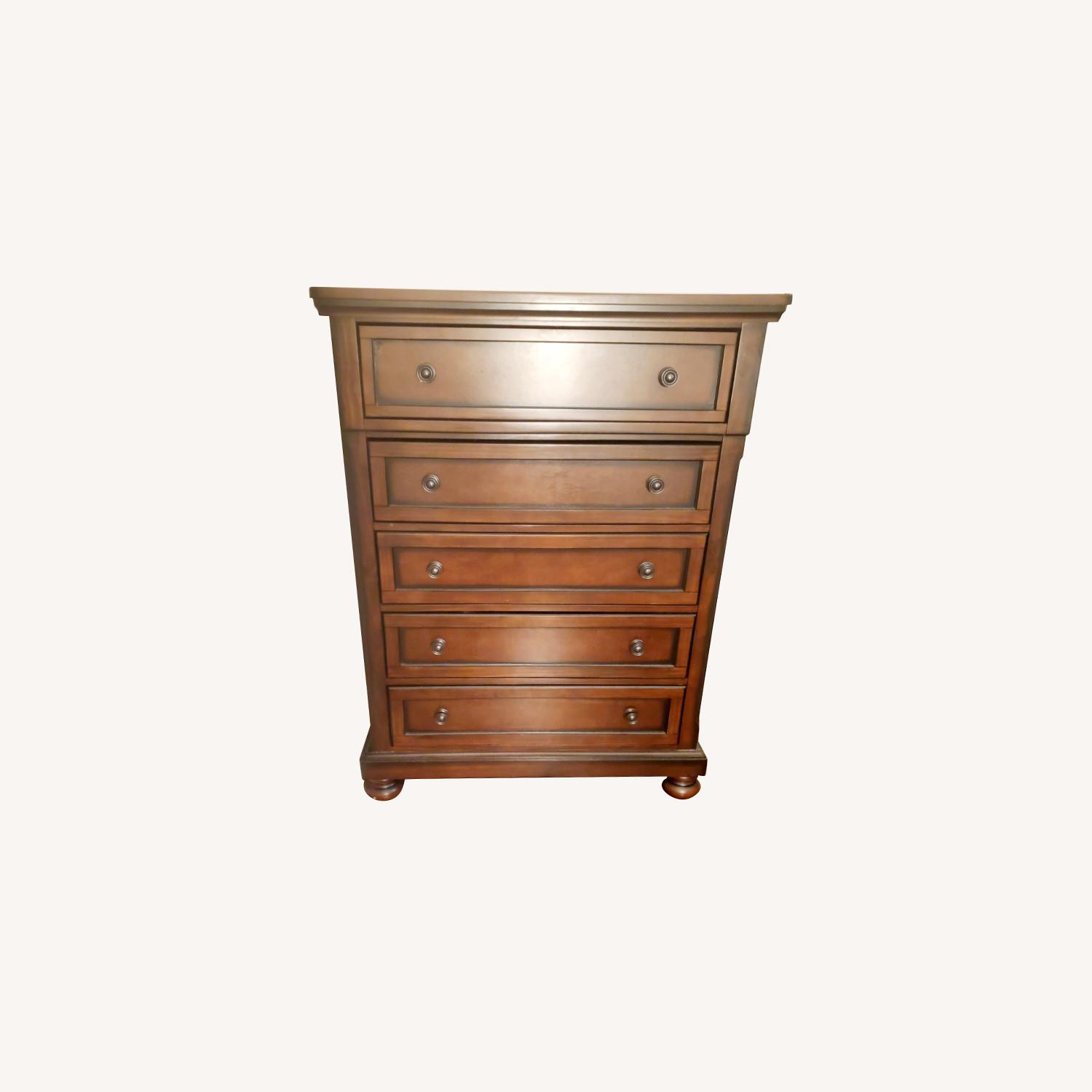 Modern 5 Drawer Dresser/Chest - image-5