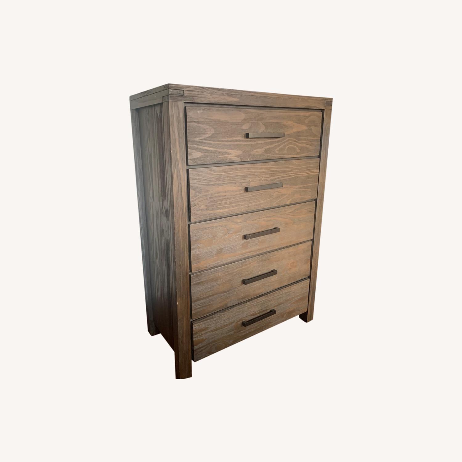Bobs Discount Furniture 5 Drawer Dresser AptDeco