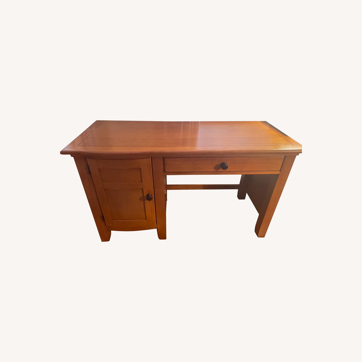Raymour & Flanigan Solid Honey Pine Computer Desk AptDeco