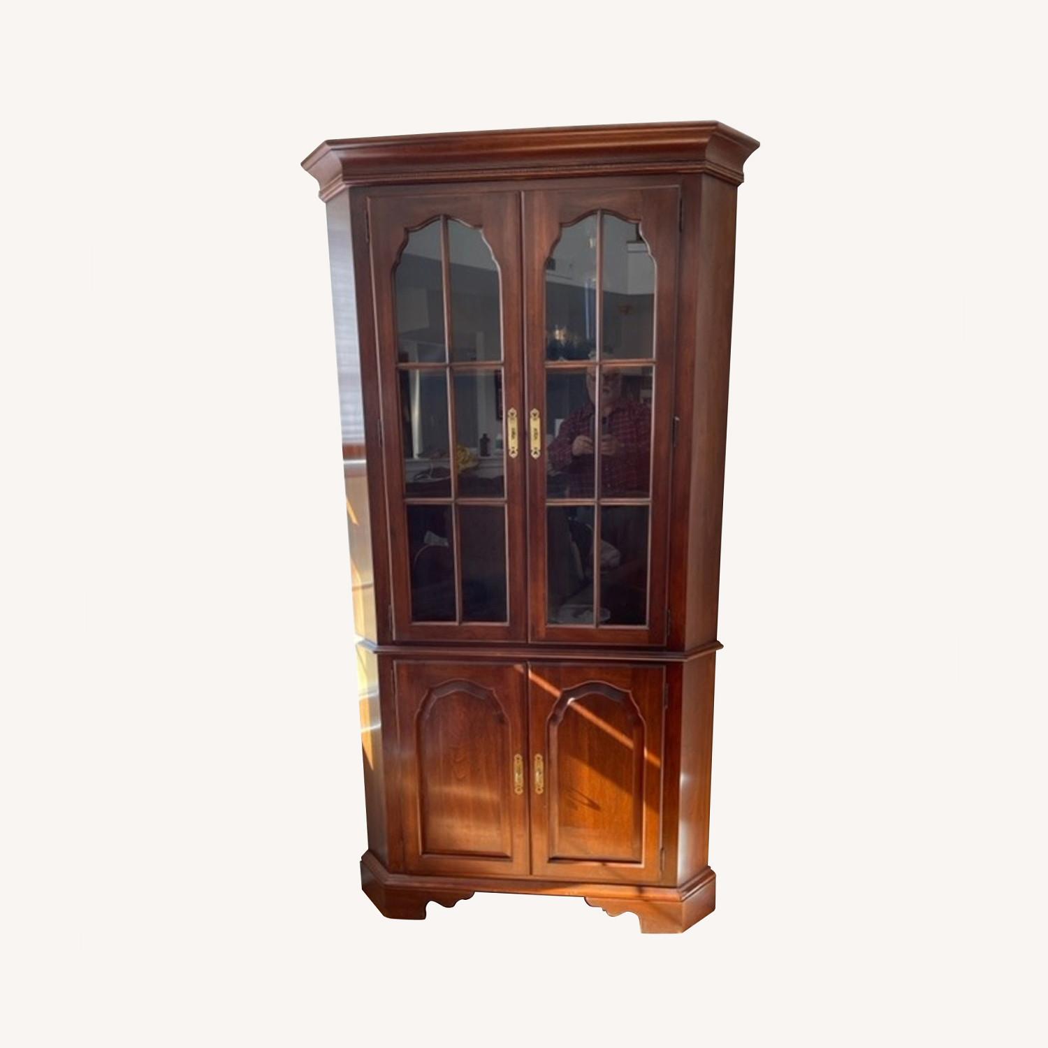 Corner Wall Unit - image-0