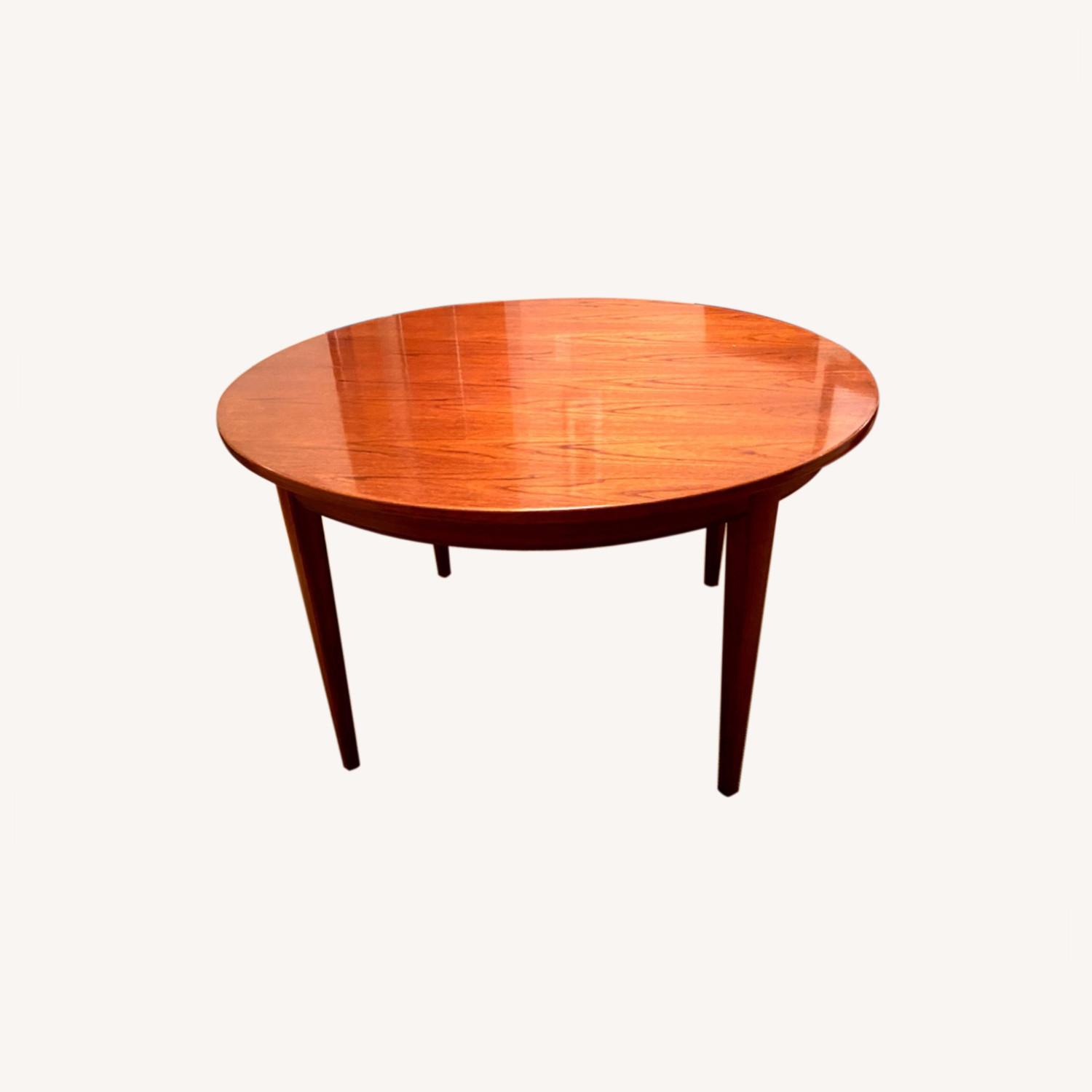 Danish Design Store Rosewood Round Table and Chair Set AptDeco