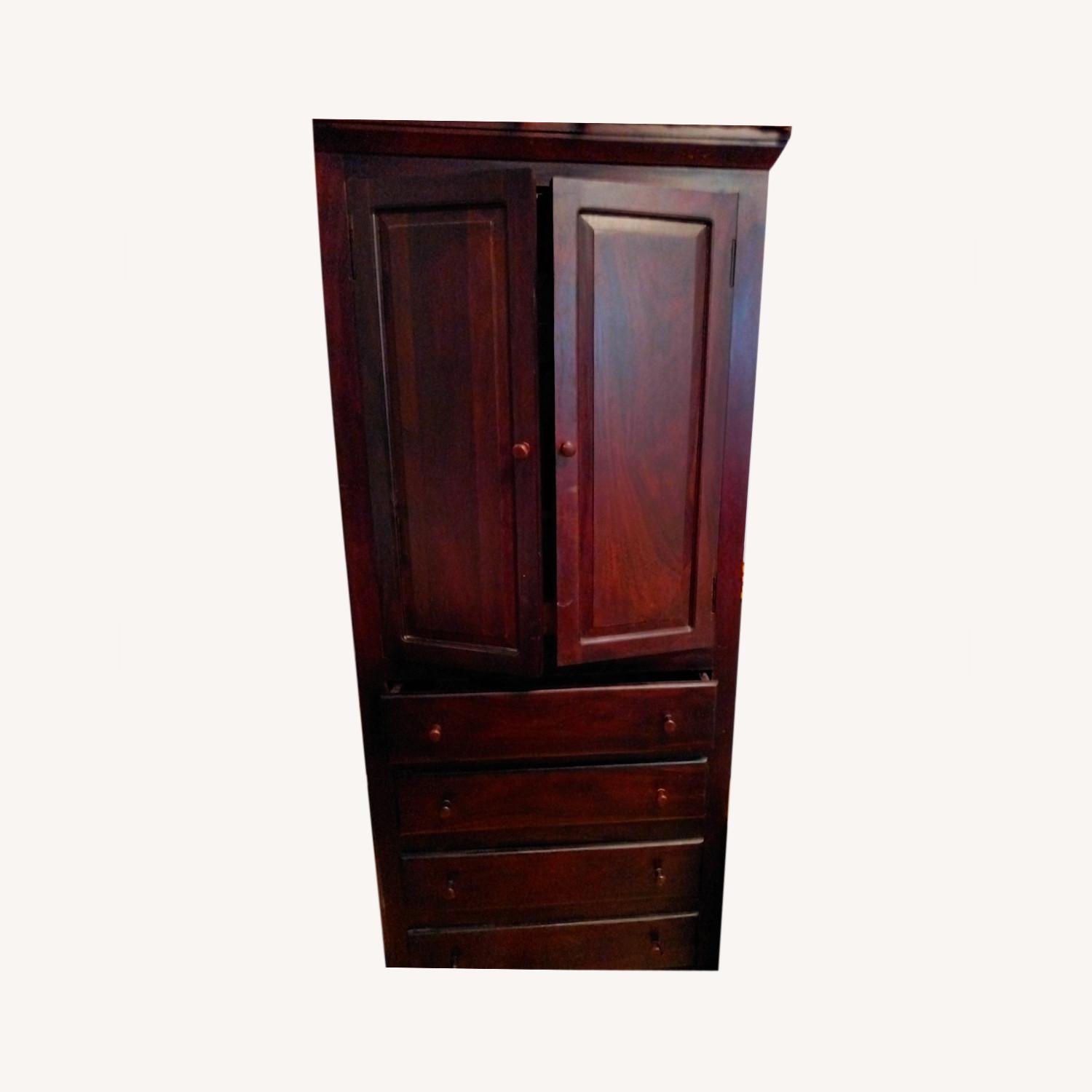 Armoire Dark Wood AptDeco
