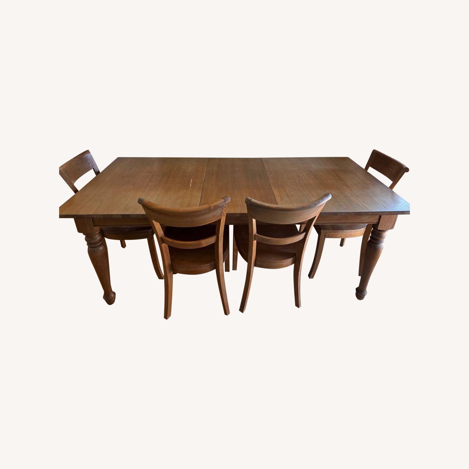 Crate & Barrel Dining Table and 6 Chairs AptDeco