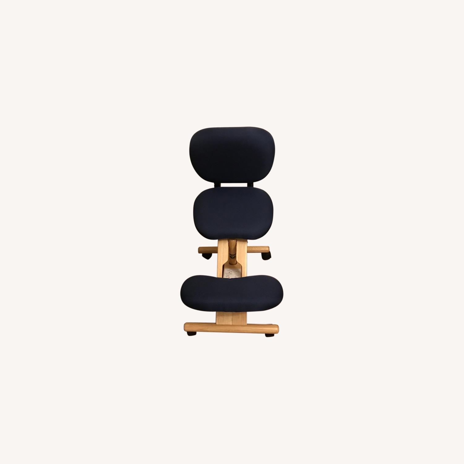 Mobile Wooden Ergonomic Kneeling Chair AptDeco