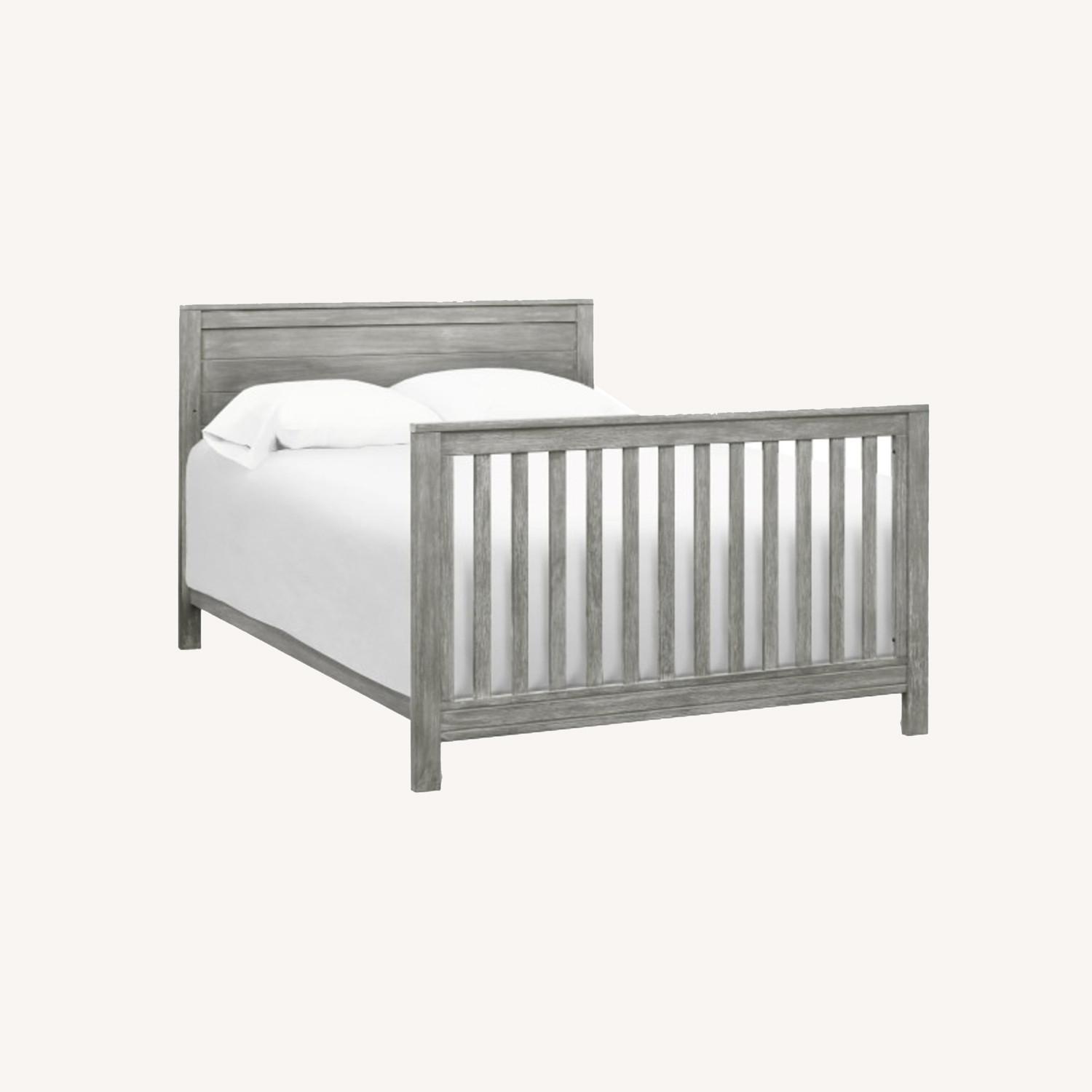 DaVinci Fairway 4-in-1 Convertible Crib - image-0